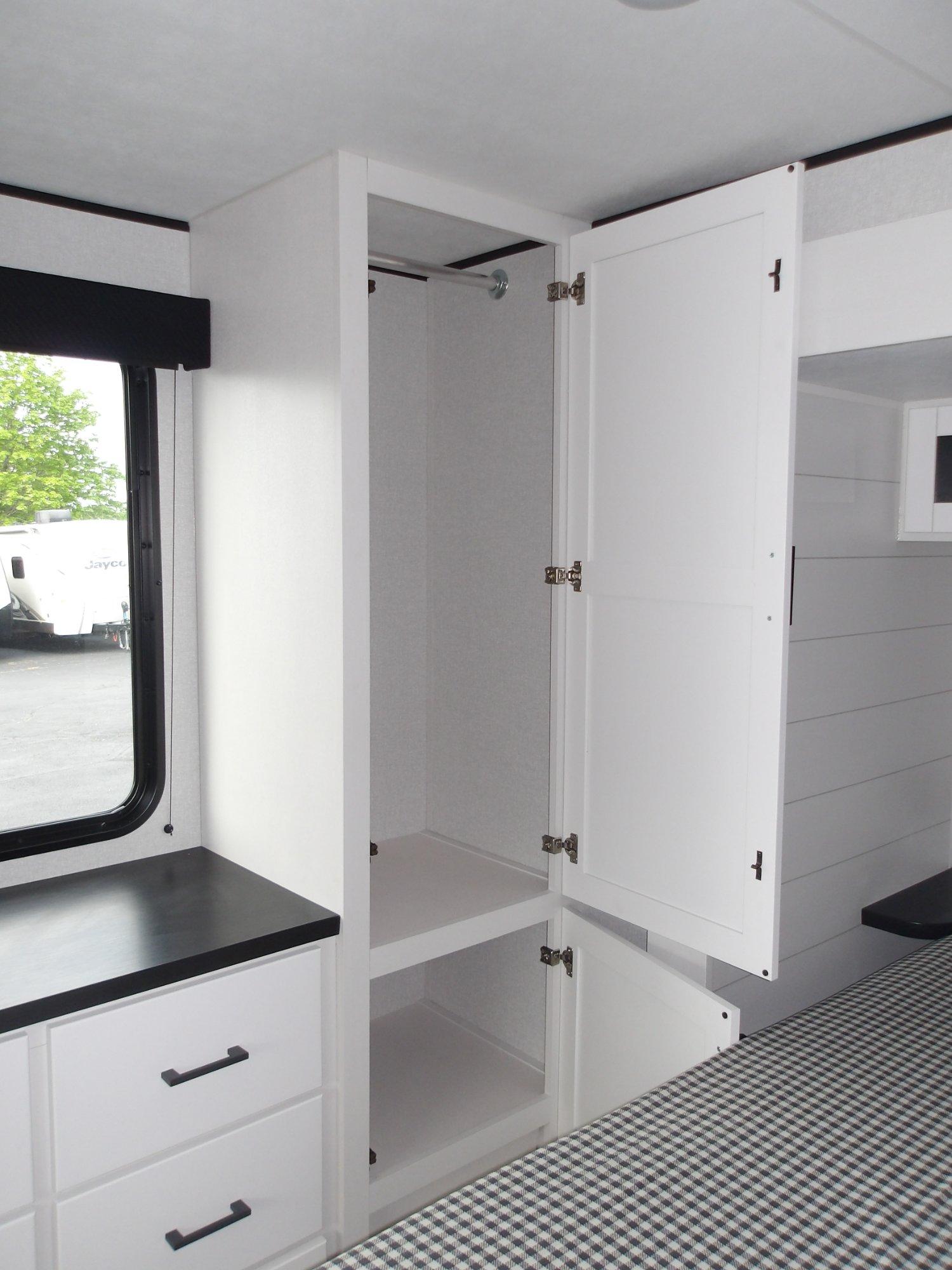 2026 Jayco 2026 Jayco Jay Flight SLX - thumbnail 36