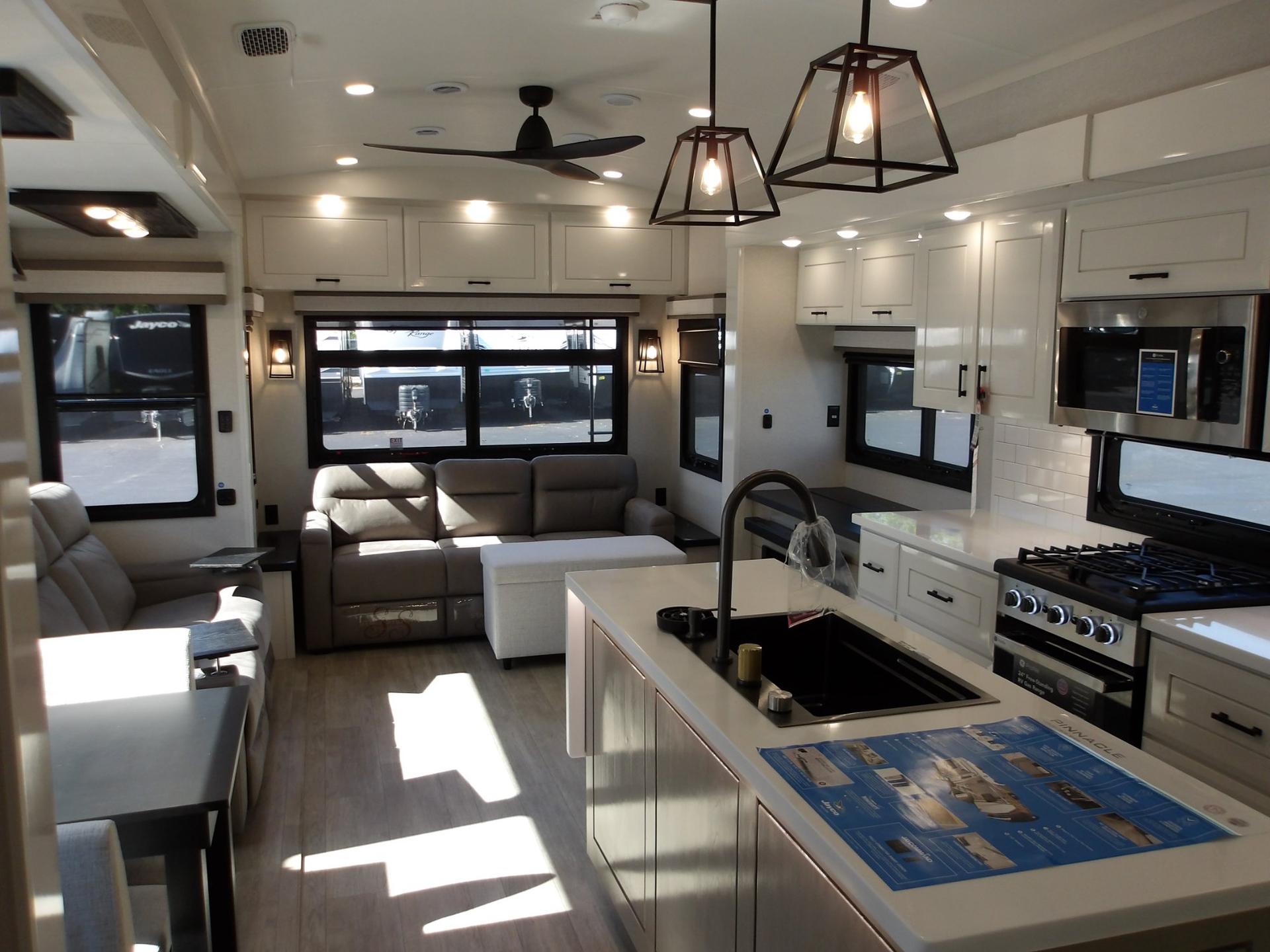 2026 Jayco 2026 Jayco Pinnacle - thumbnail 14