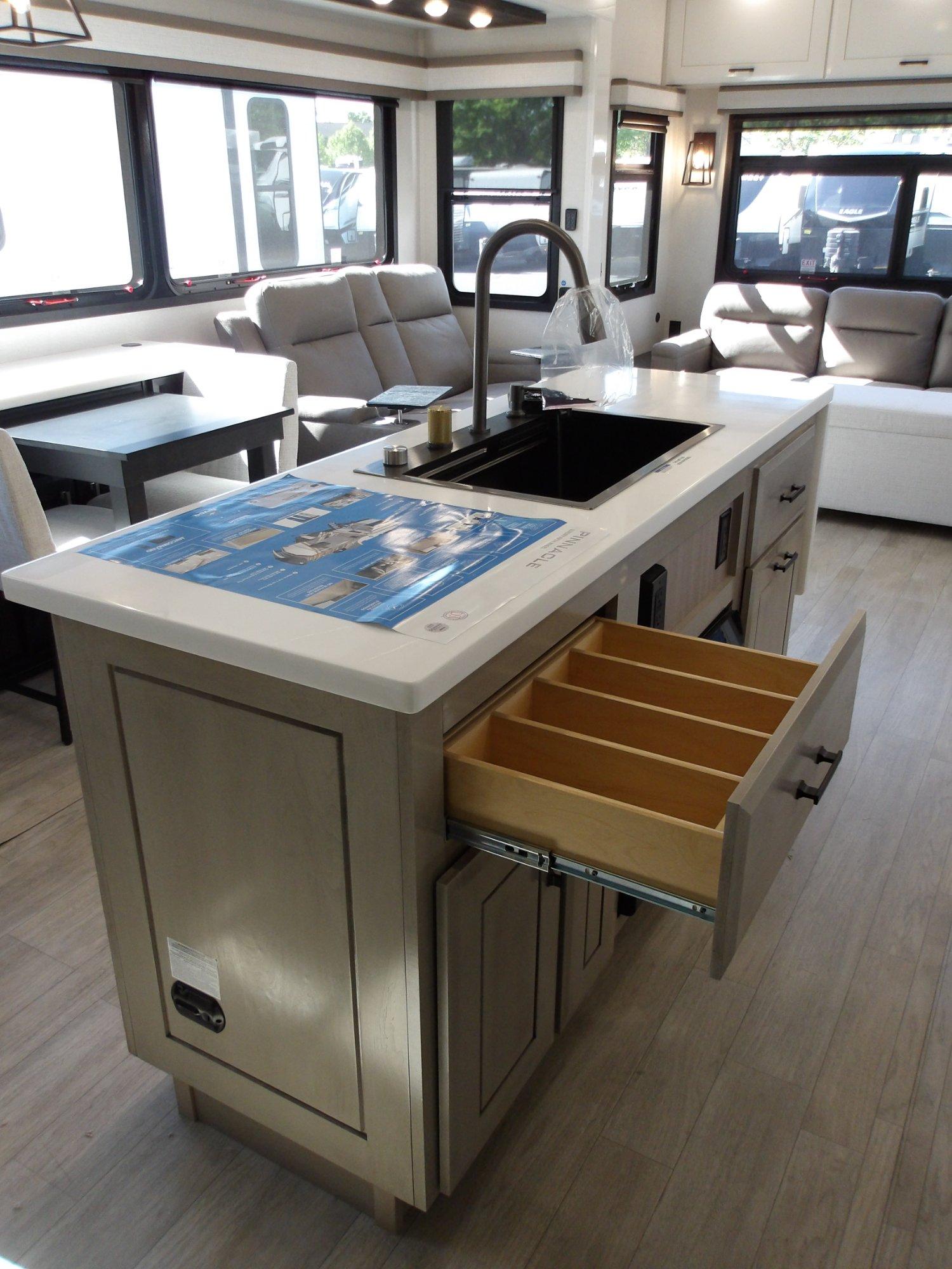 2026 Jayco 2026 Jayco Pinnacle - thumbnail 27