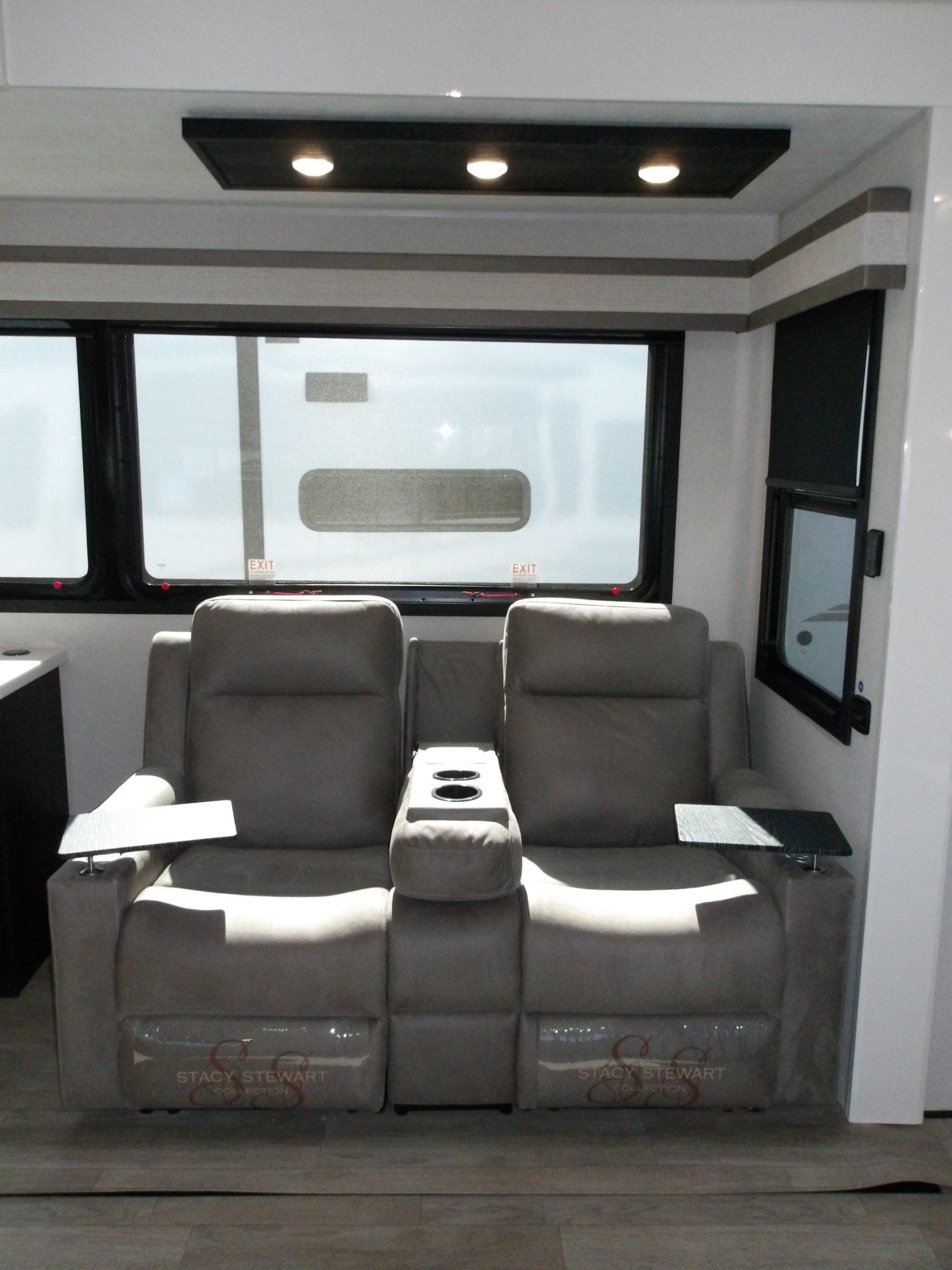 2026 Jayco 2026 Jayco Pinnacle - thumbnail 36