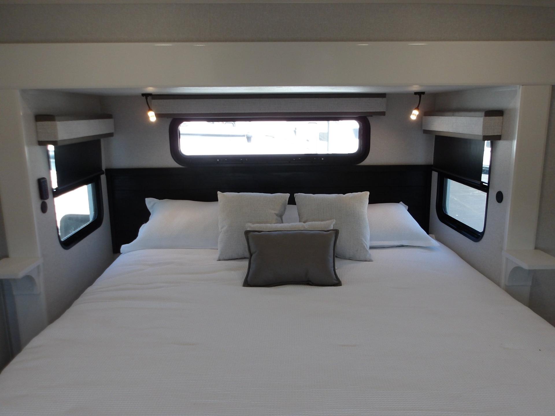 2026 Jayco 2026 Jayco Pinnacle - thumbnail 57