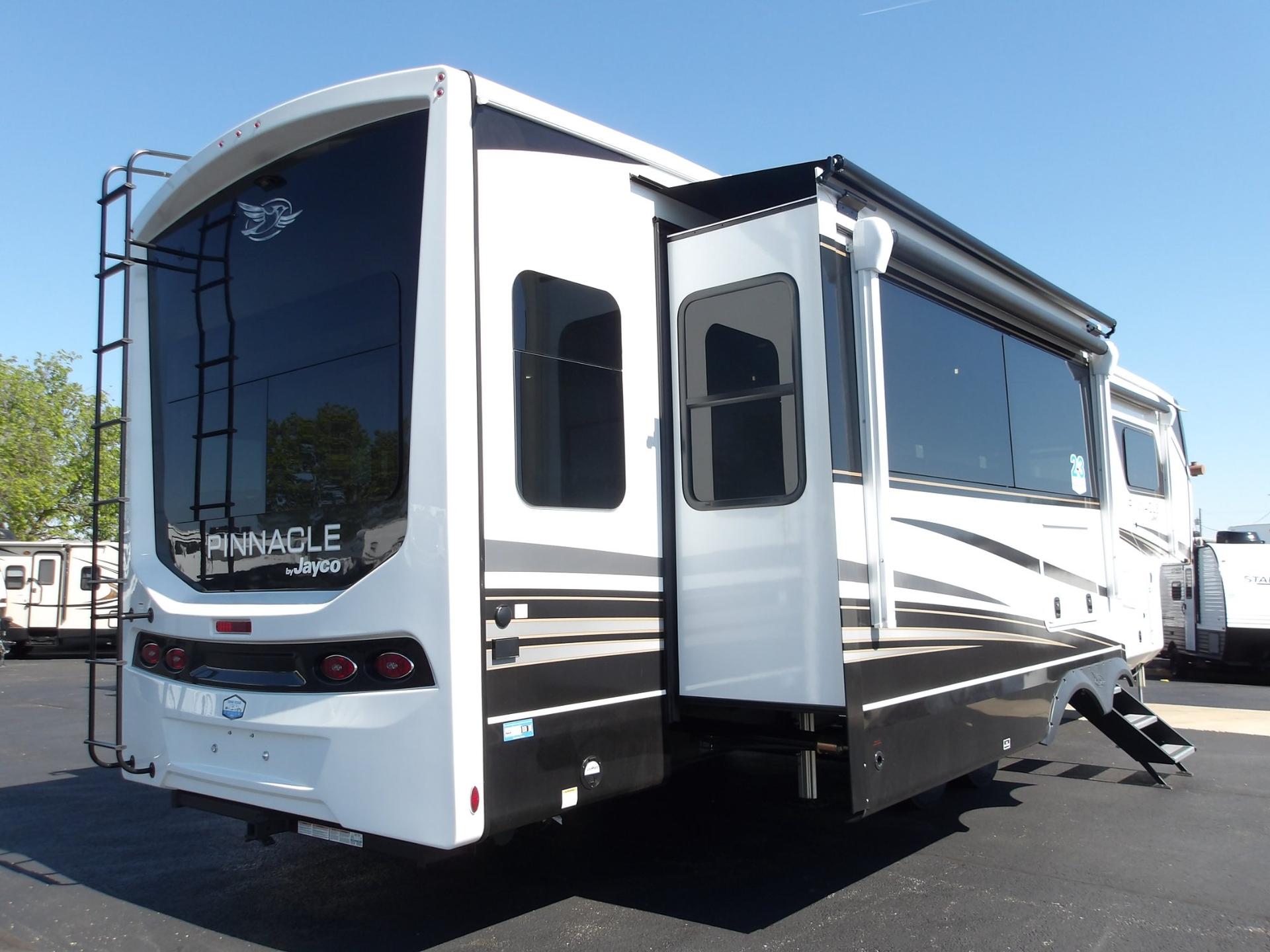2026 Jayco 2026 Jayco Pinnacle - thumbnail 7