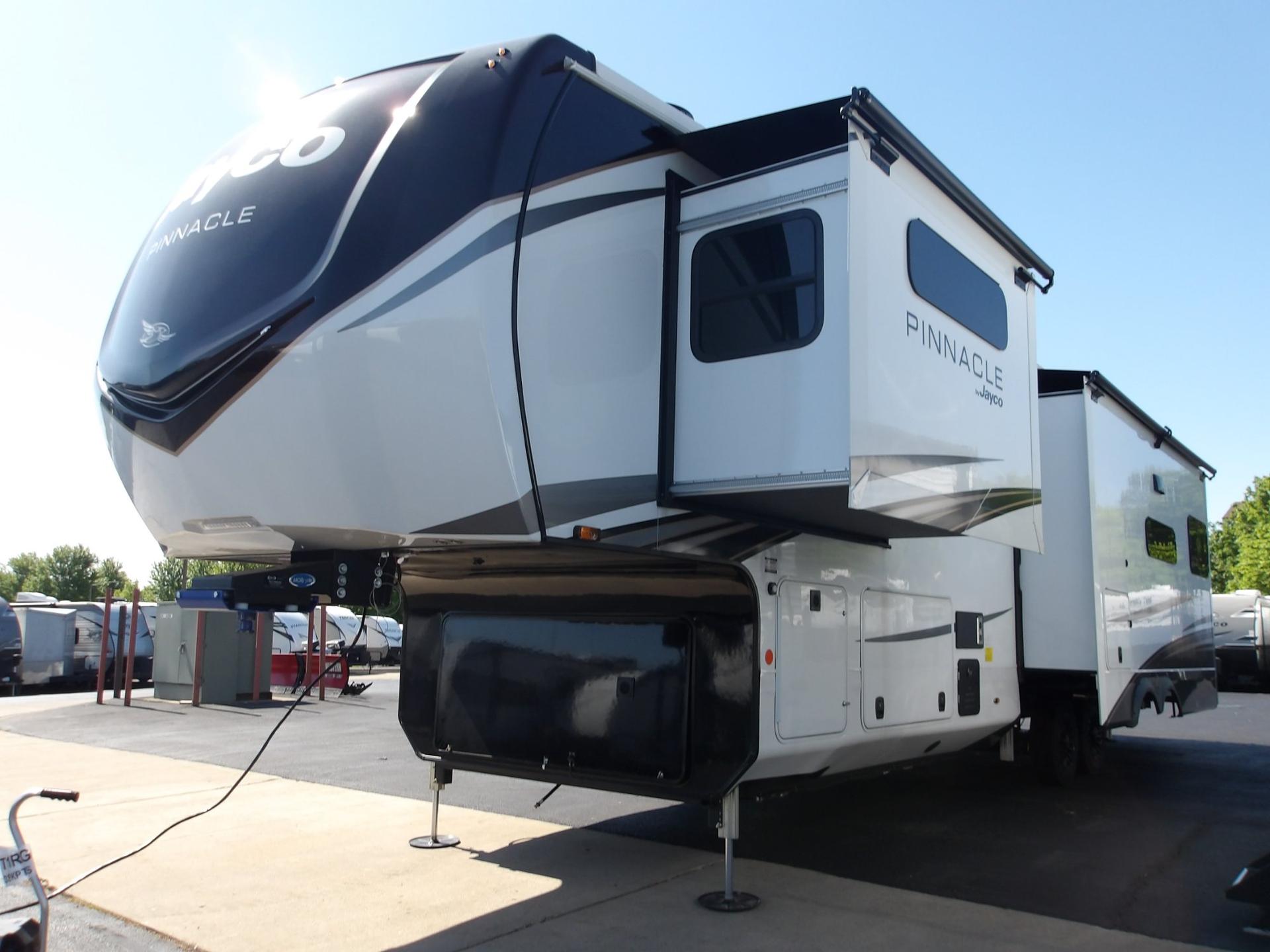 2026 Jayco 2026 Jayco Pinnacle - thumbnail 10