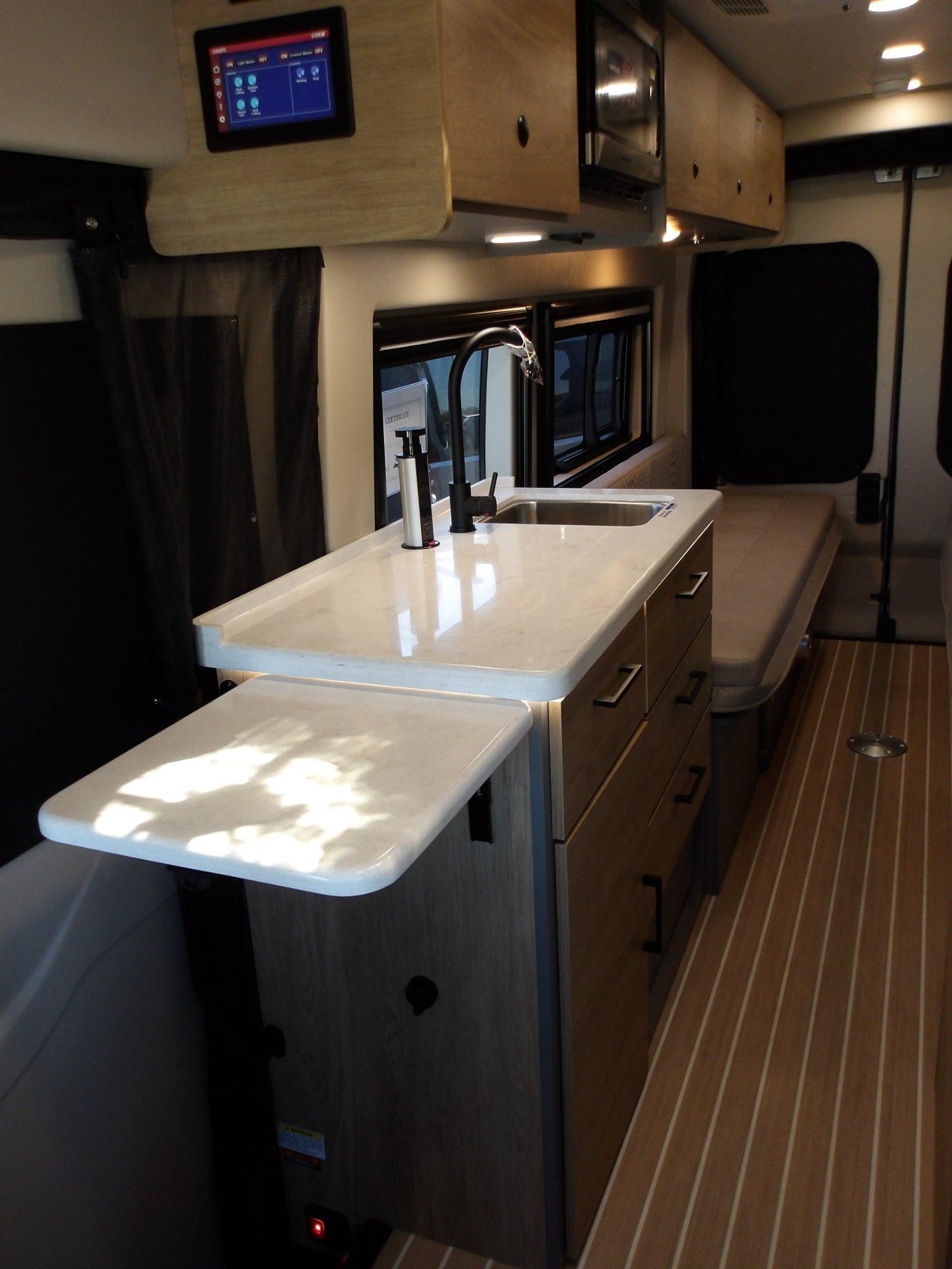 2027 Jayco 2027 Jayco Solstice - thumbnail 8