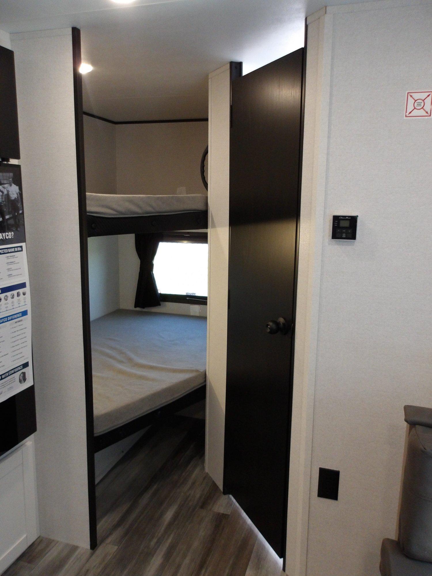 2026 Jayco 2026 Jayco Jay Flight SLX - thumbnail 16