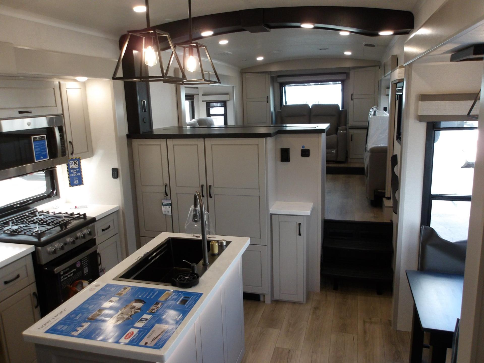 2026 Jayco 2026 Jayco North Point - thumbnail 17