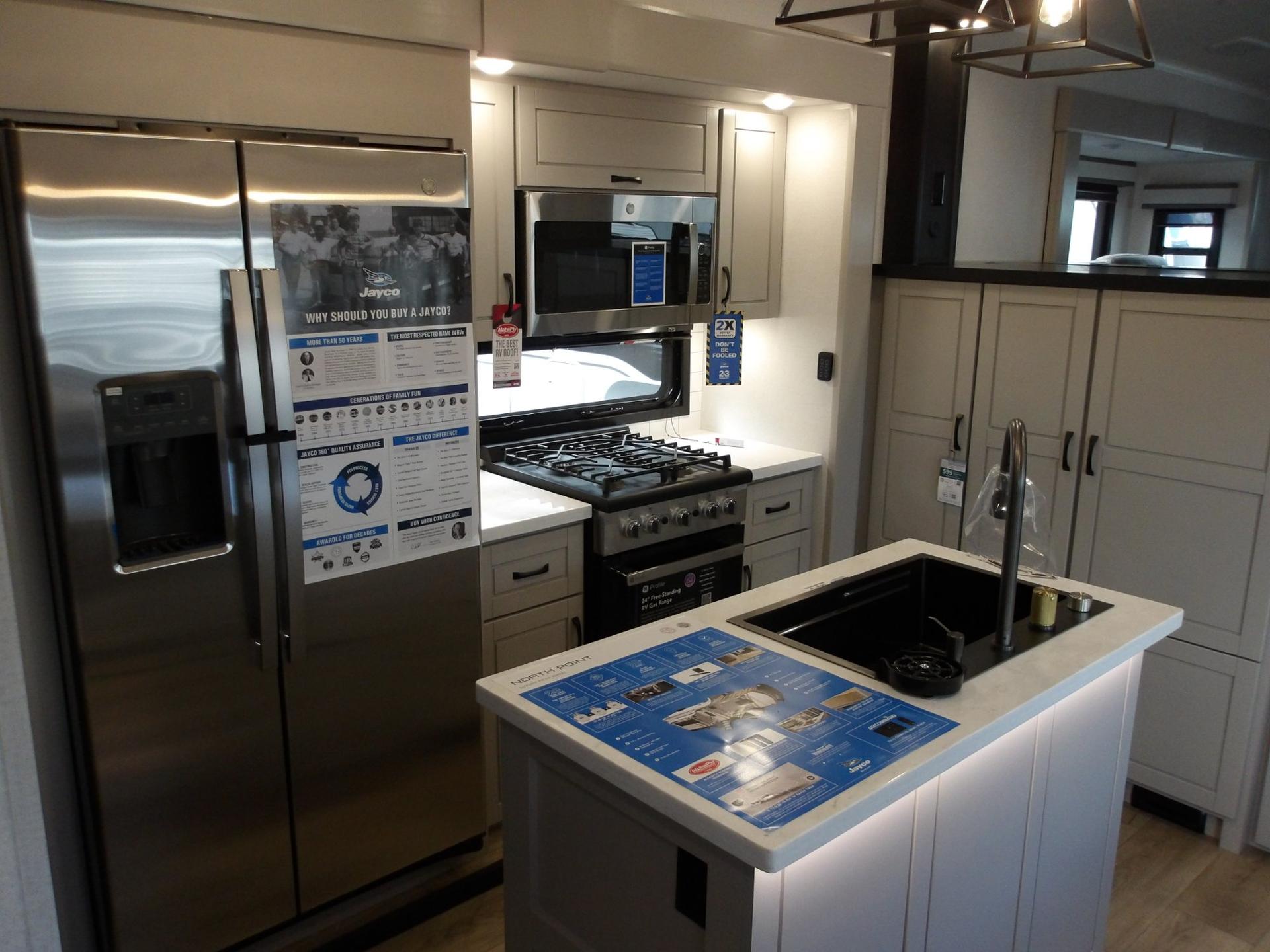 2026 Jayco 2026 Jayco North Point - thumbnail 18