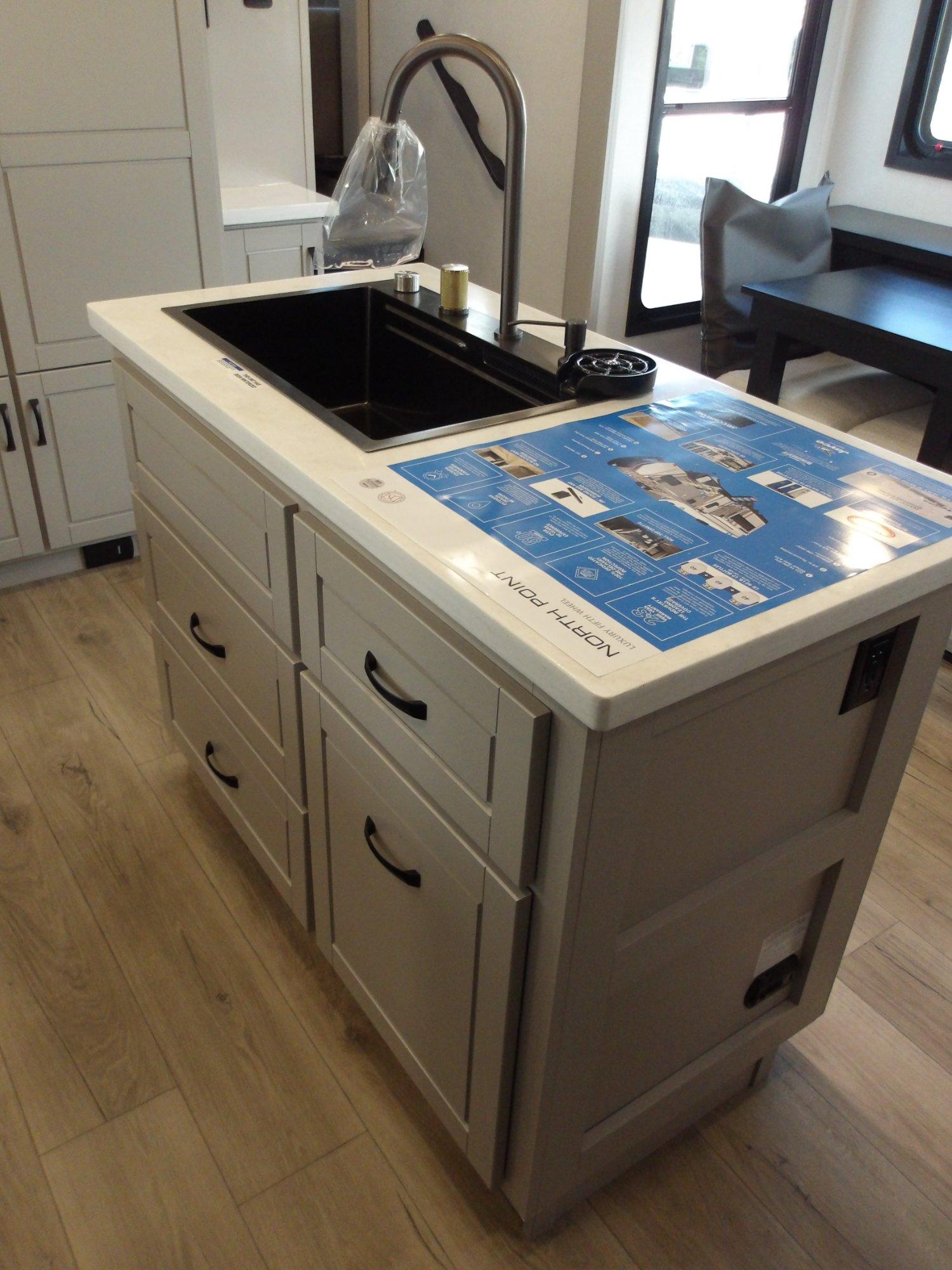 2026 Jayco 2026 Jayco North Point - thumbnail 21