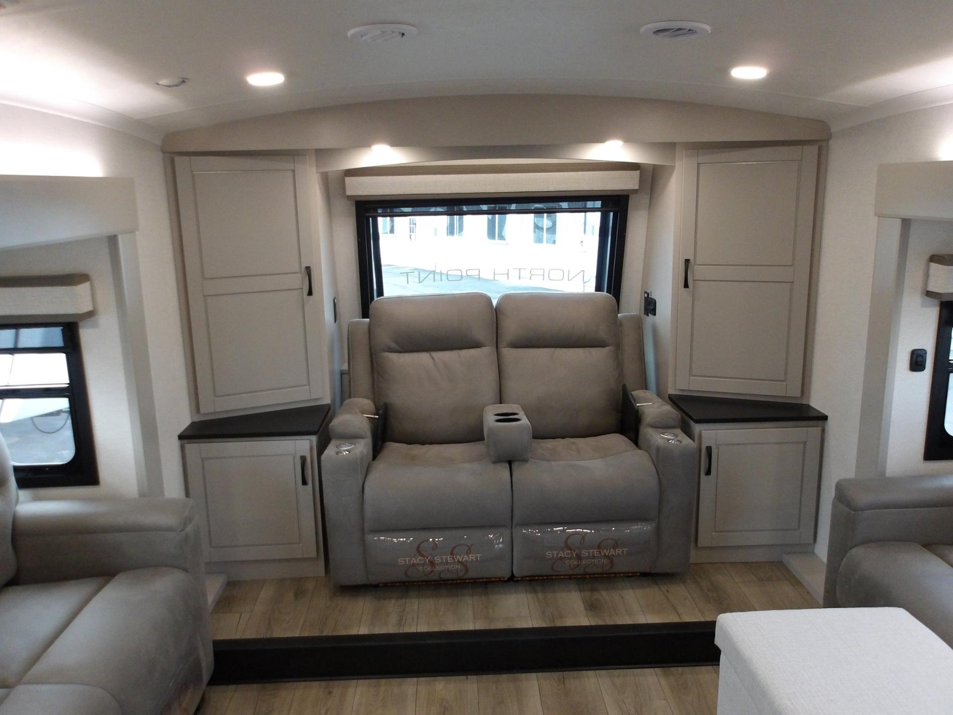 2026 Jayco 2026 Jayco North Point - thumbnail 42