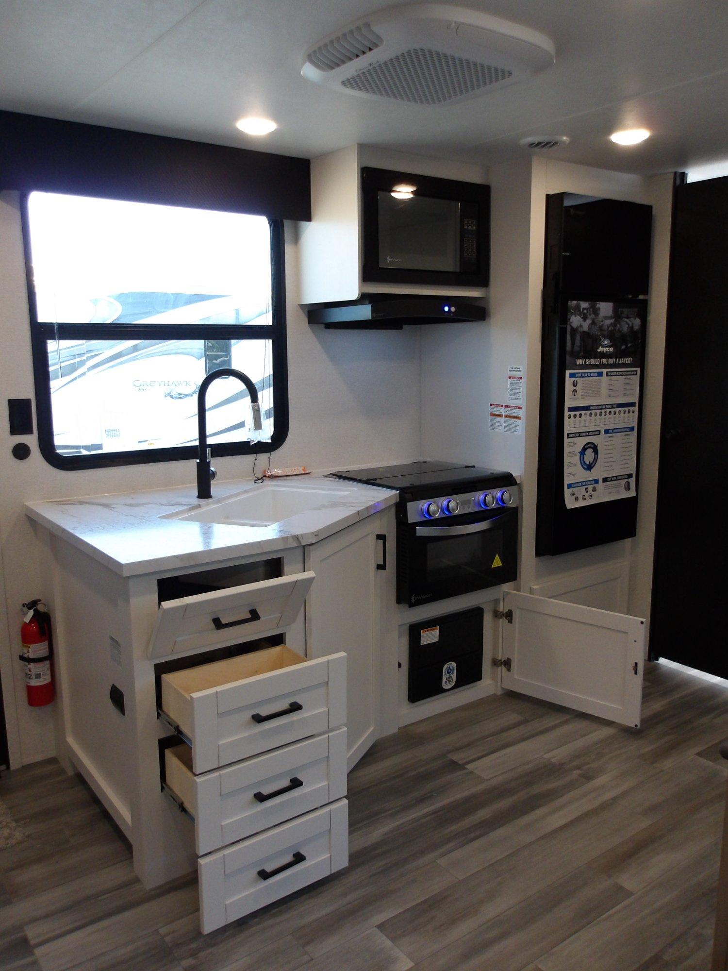 2026 Jayco 2026 Jayco Jay Flight SLX - thumbnail 11