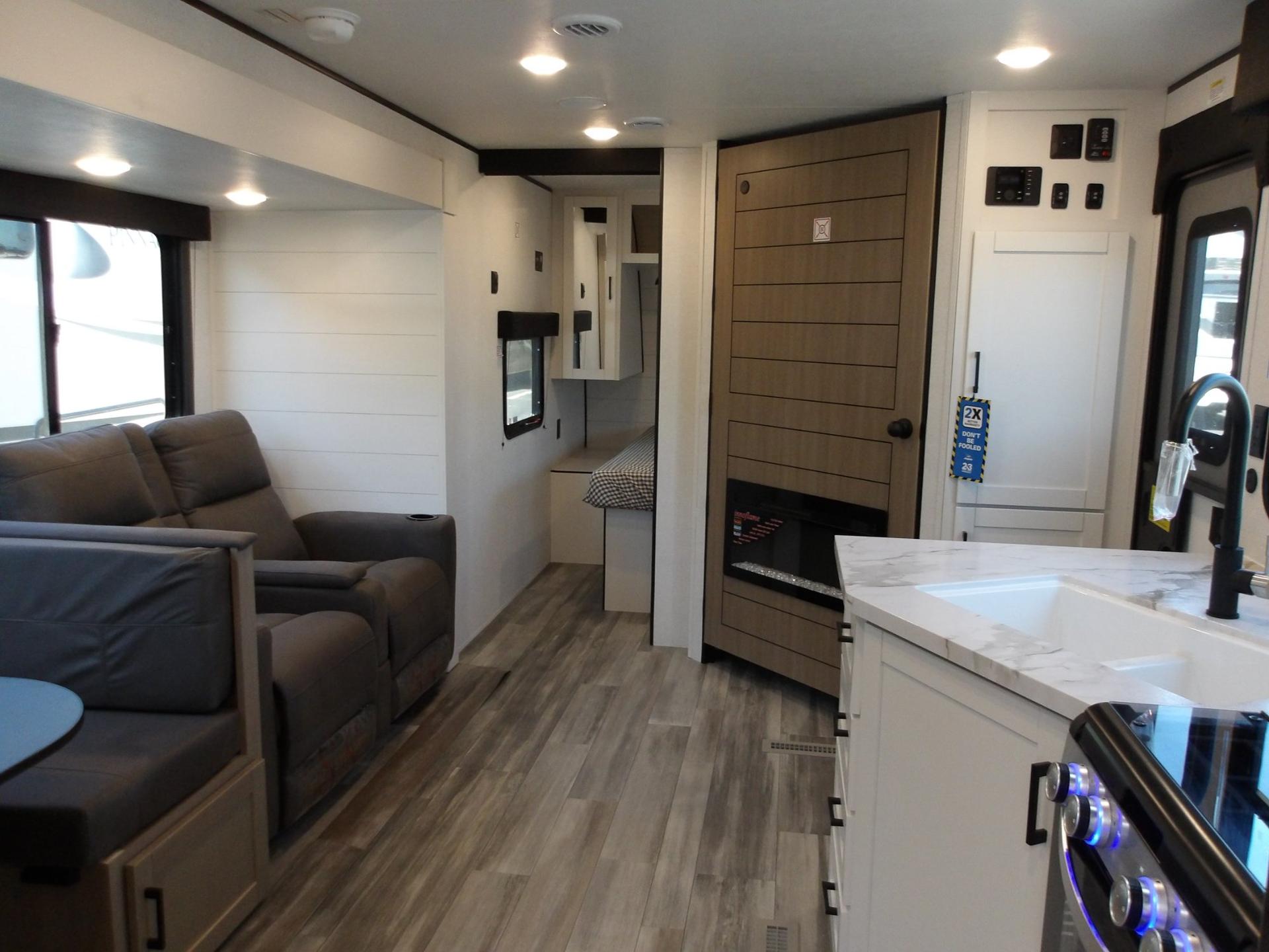 2026 Jayco 2026 Jayco Jay Flight SLX - thumbnail 25