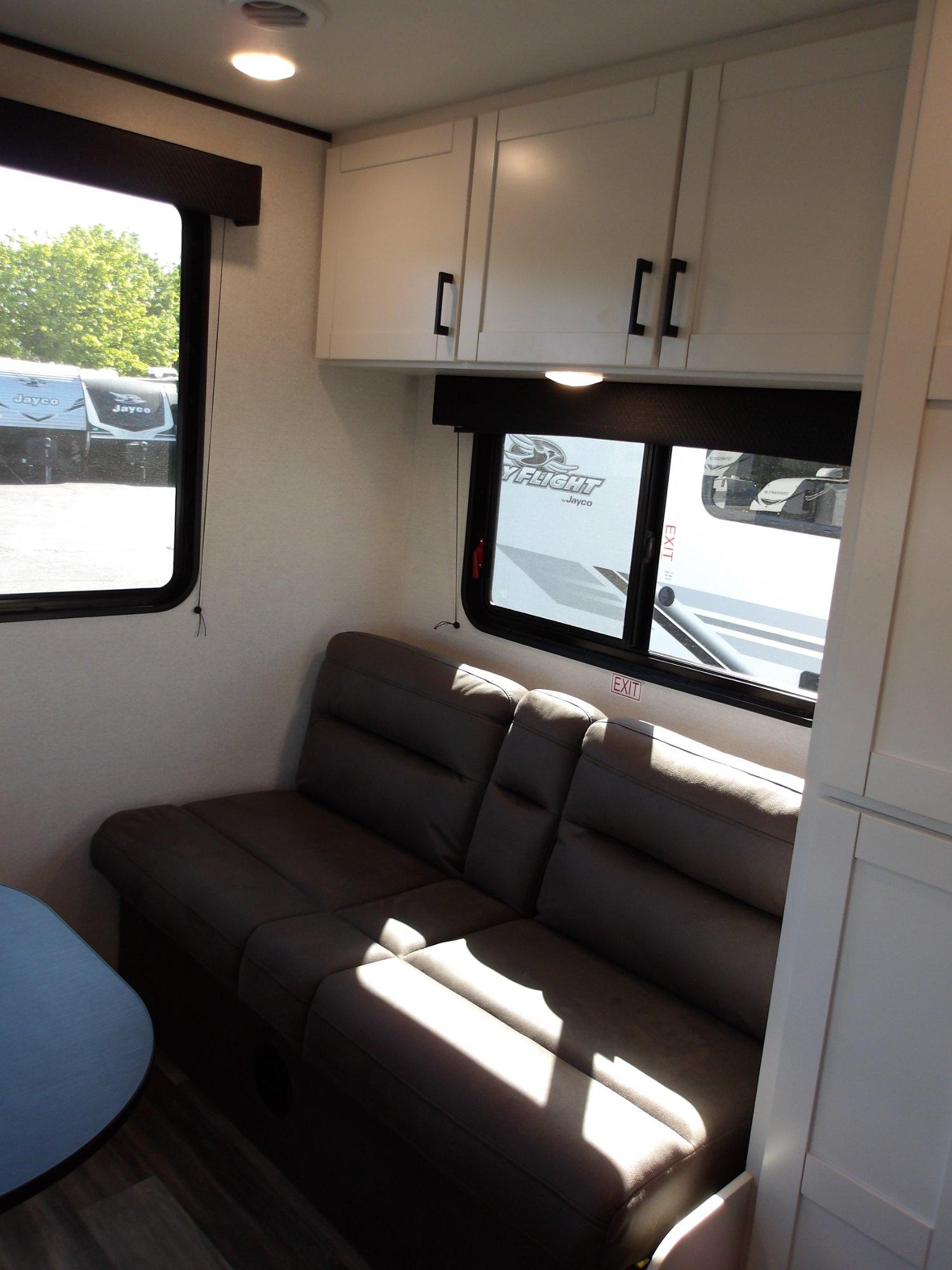 2026 Jayco 2026 Jayco Jay Flight SLX - thumbnail 17