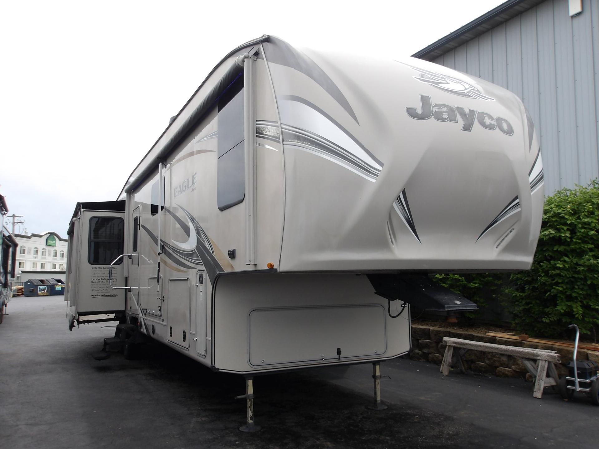 2017 Jayco Eagle 355MBQS