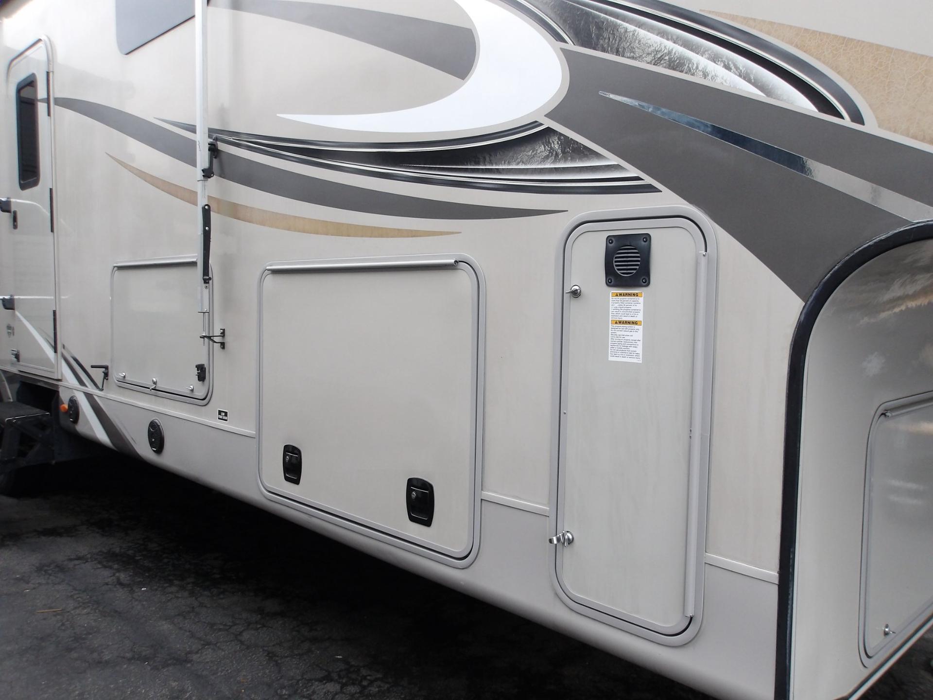 2017 Jayco 2017 Jayco Eagle - thumbnail 5
