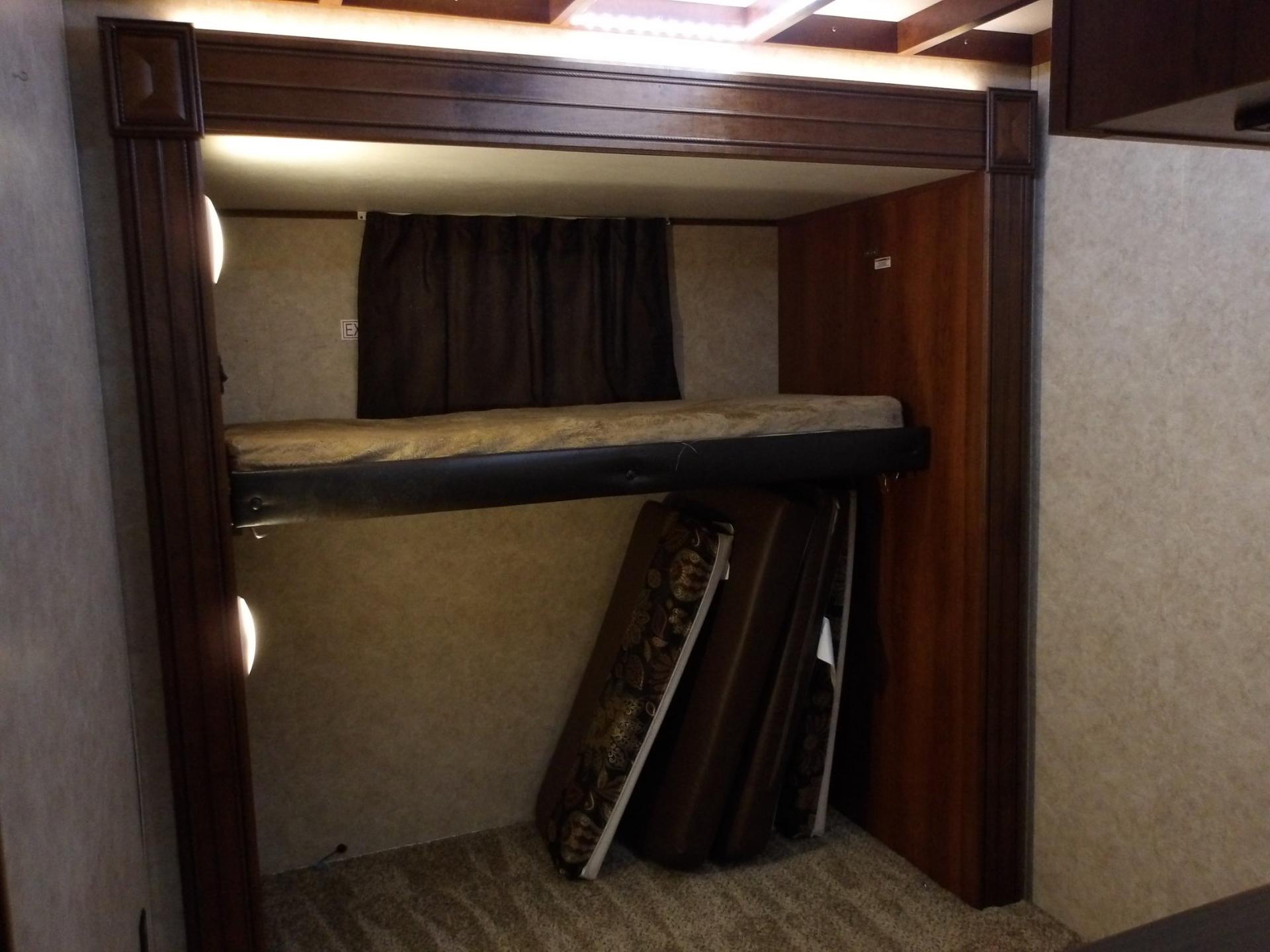 2017 Jayco 2017 Jayco Eagle - thumbnail 44