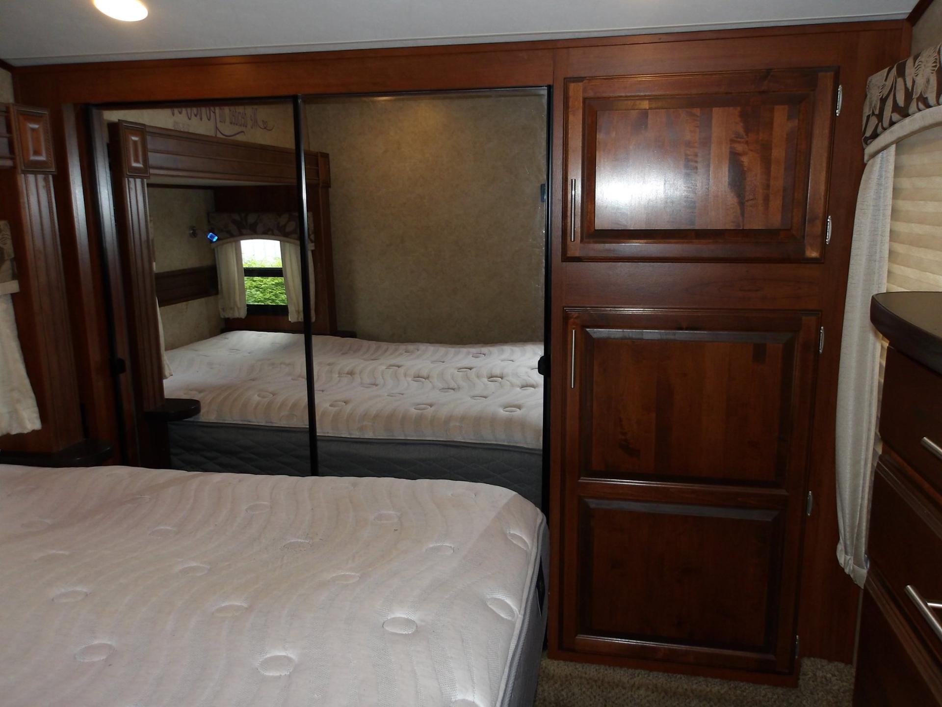 2017 Jayco 2017 Jayco Eagle - thumbnail 60