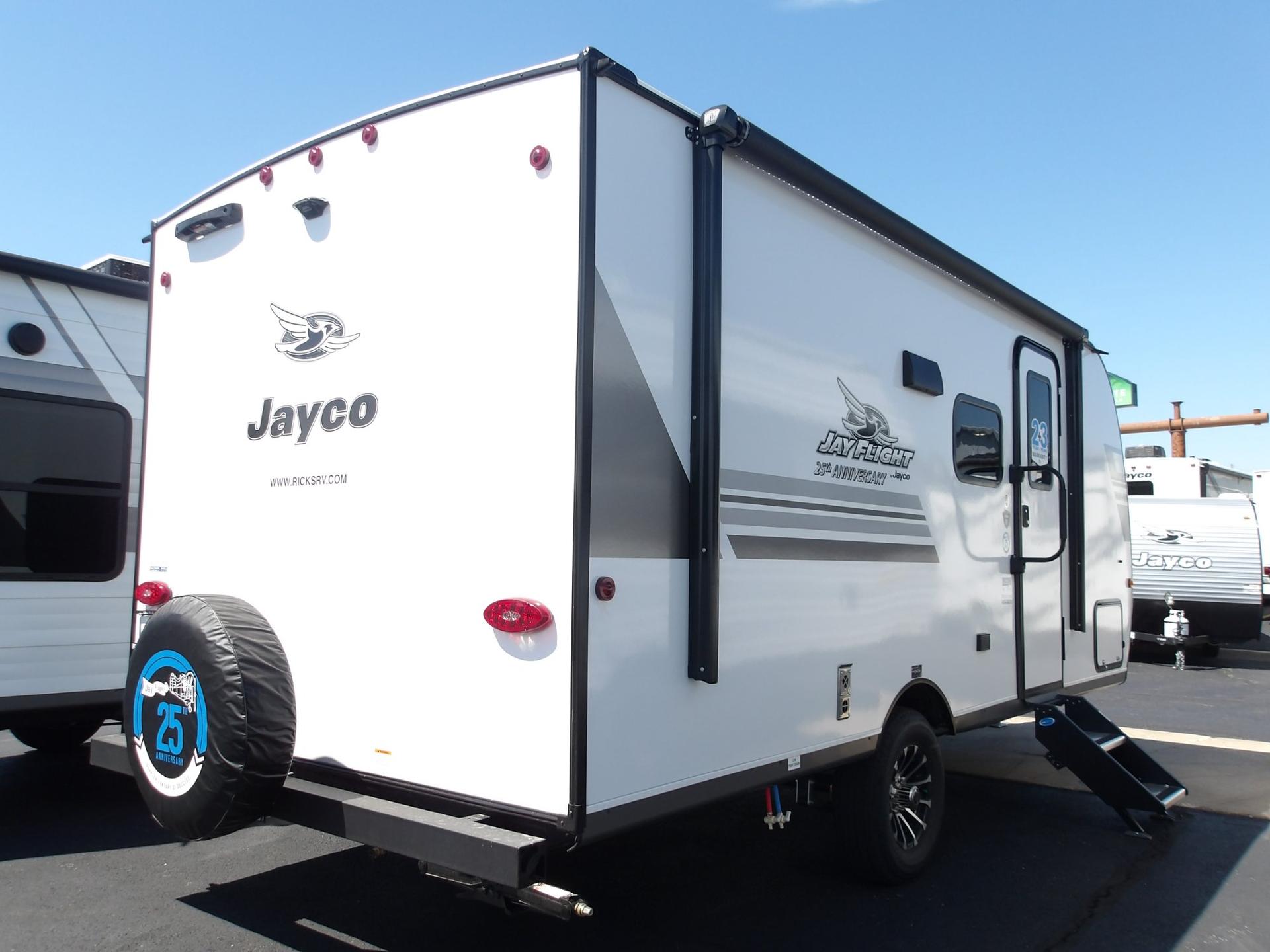 2027 Jayco 2027 Jayco Jay Flight - thumbnail 3