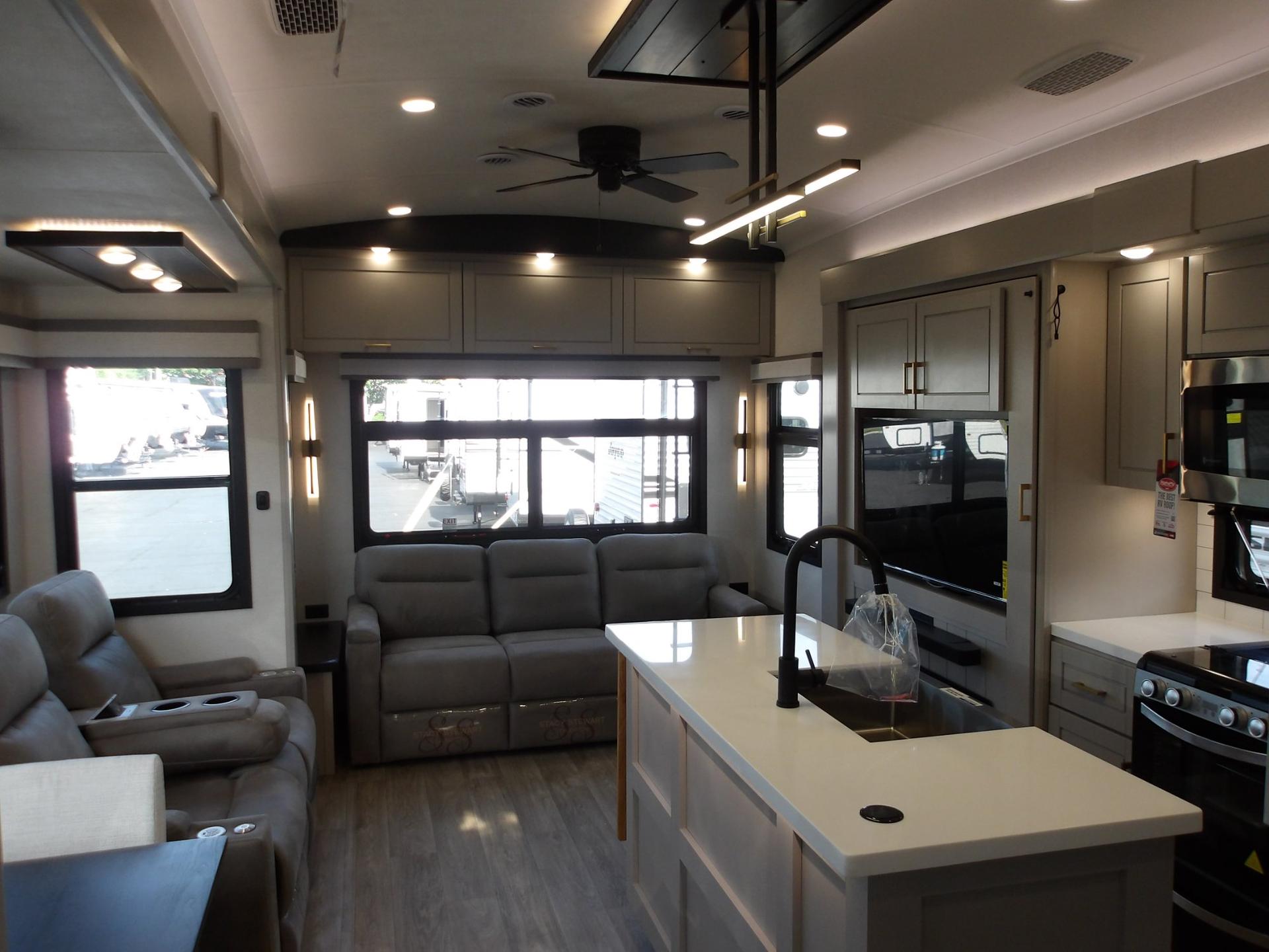 2027 Jayco 2027 Jayco North Point - thumbnail 15