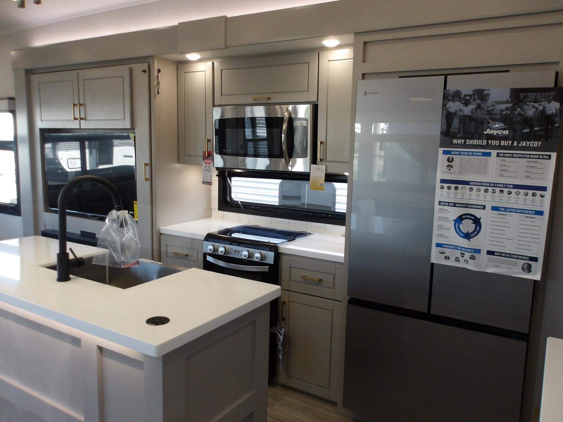 2027 Jayco 2027 Jayco North Point - thumbnail 16