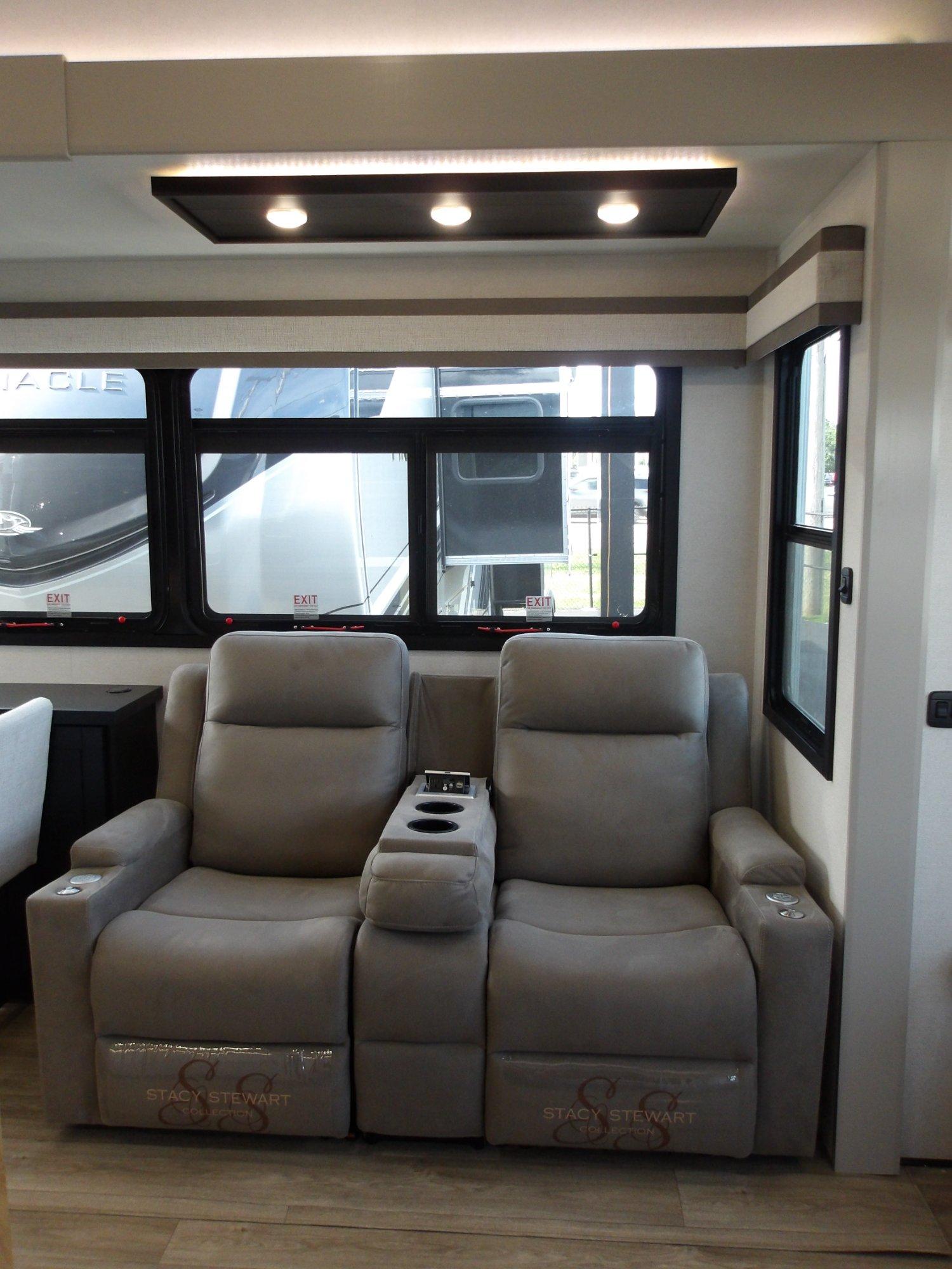 2027 Jayco 2027 Jayco North Point - thumbnail 34