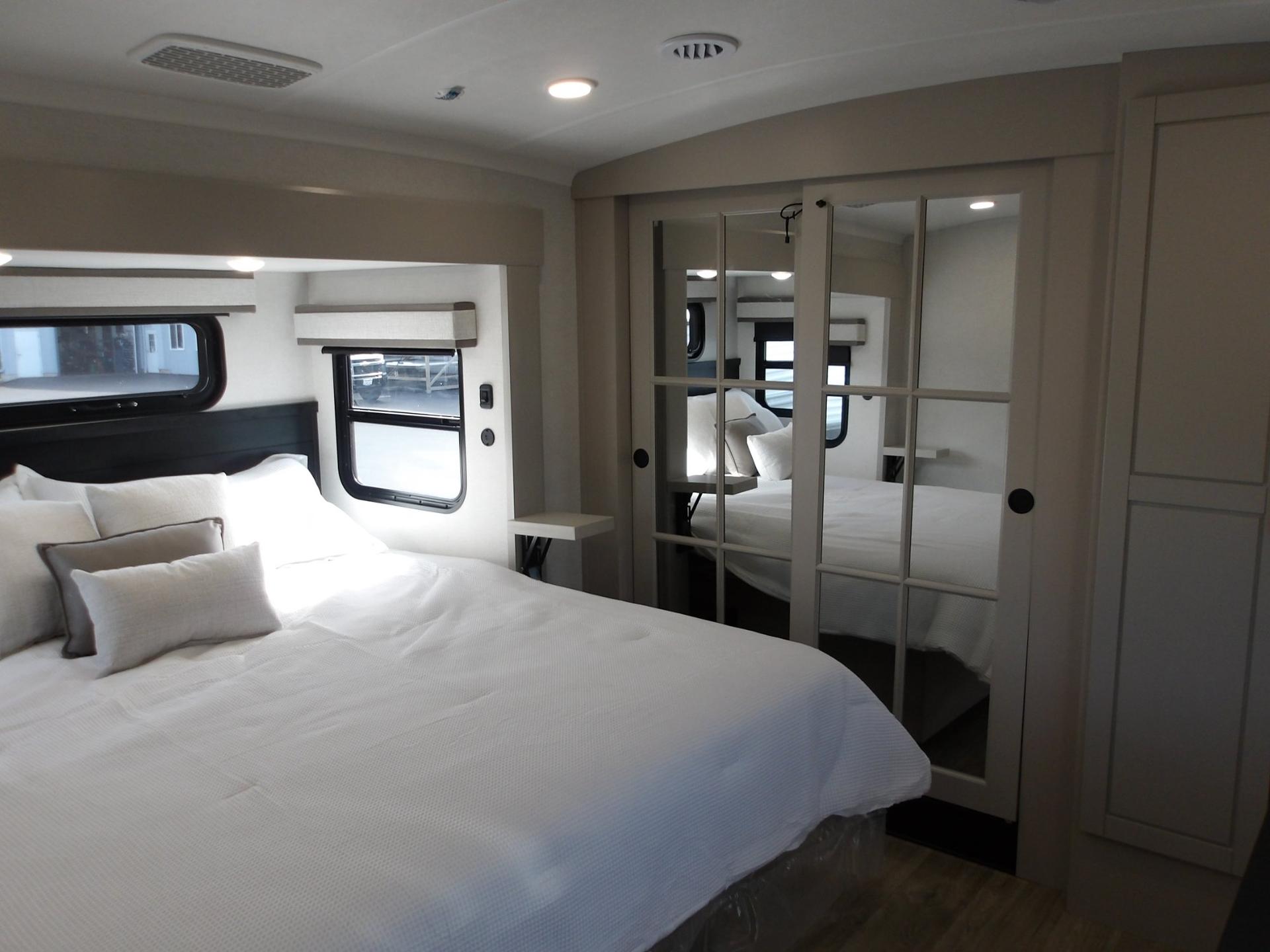 2027 Jayco 2027 Jayco North Point - thumbnail 55