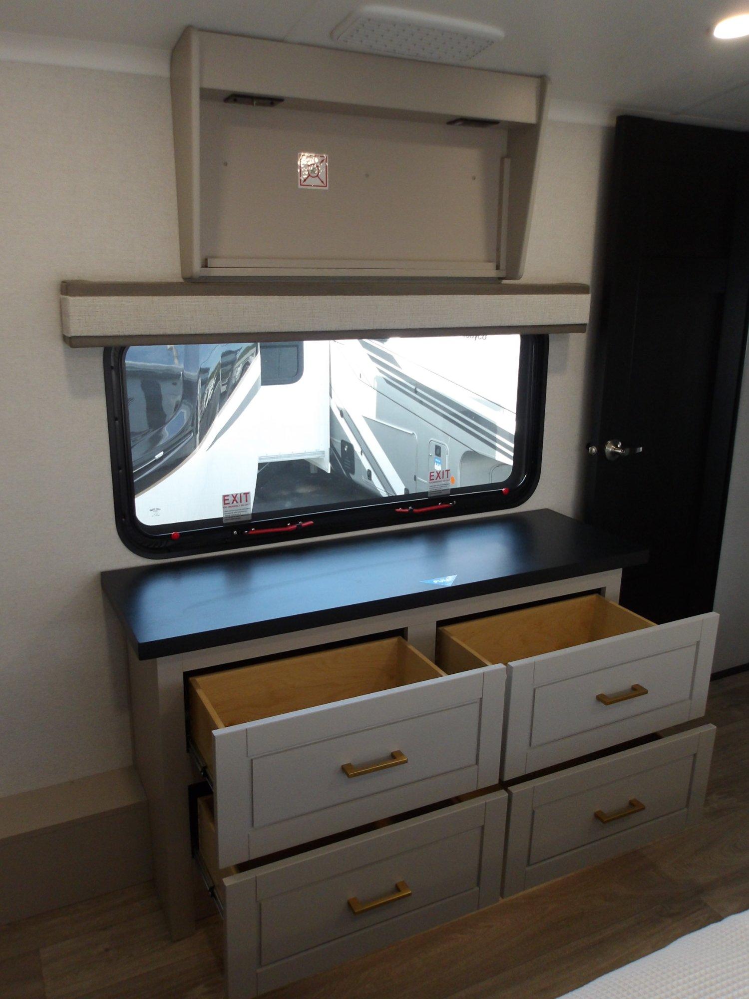 2027 Jayco 2027 Jayco North Point - thumbnail 65