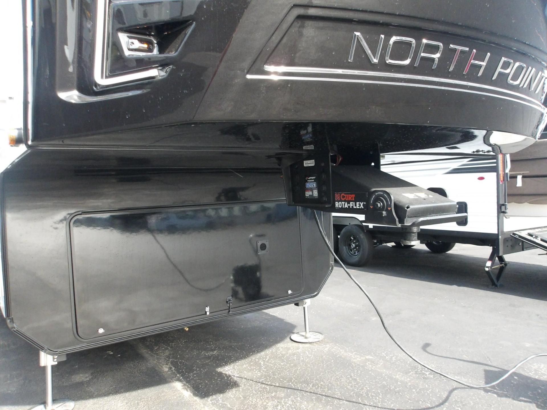 2027 Jayco 2027 Jayco North Point - thumbnail 2