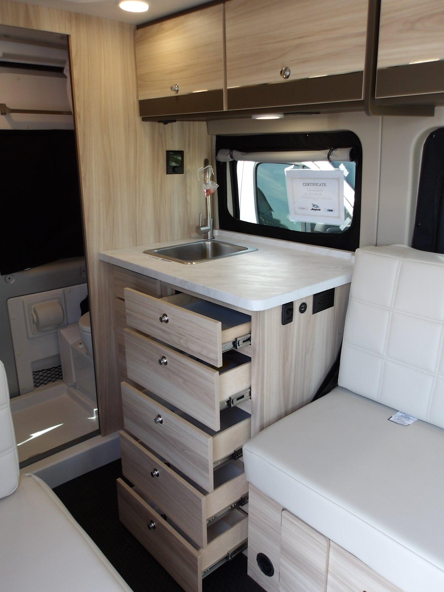 2027 Jayco 2027 Jayco Comet - thumbnail 15