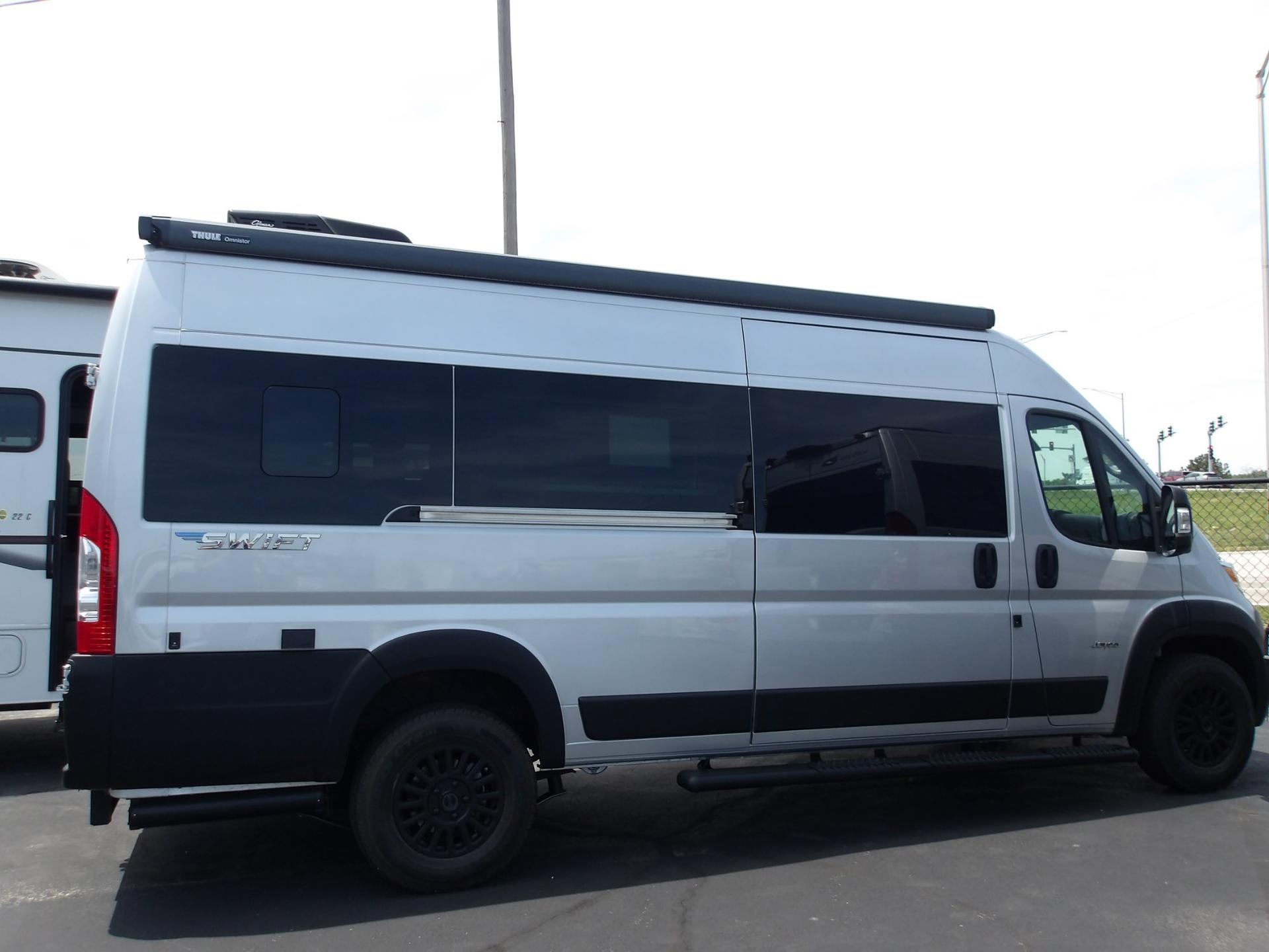 2027 Jayco 2027 Jayco Swift - thumbnail 2