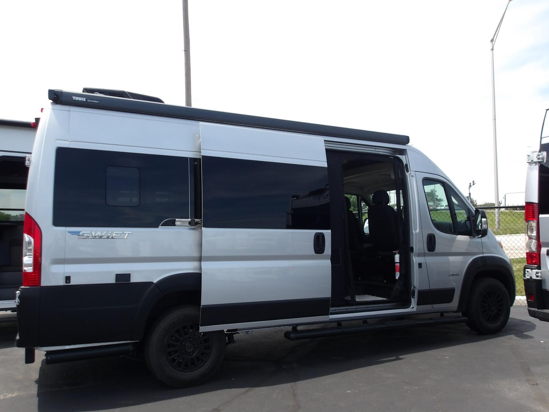 2027 Jayco 2027 Jayco Swift - thumbnail 3