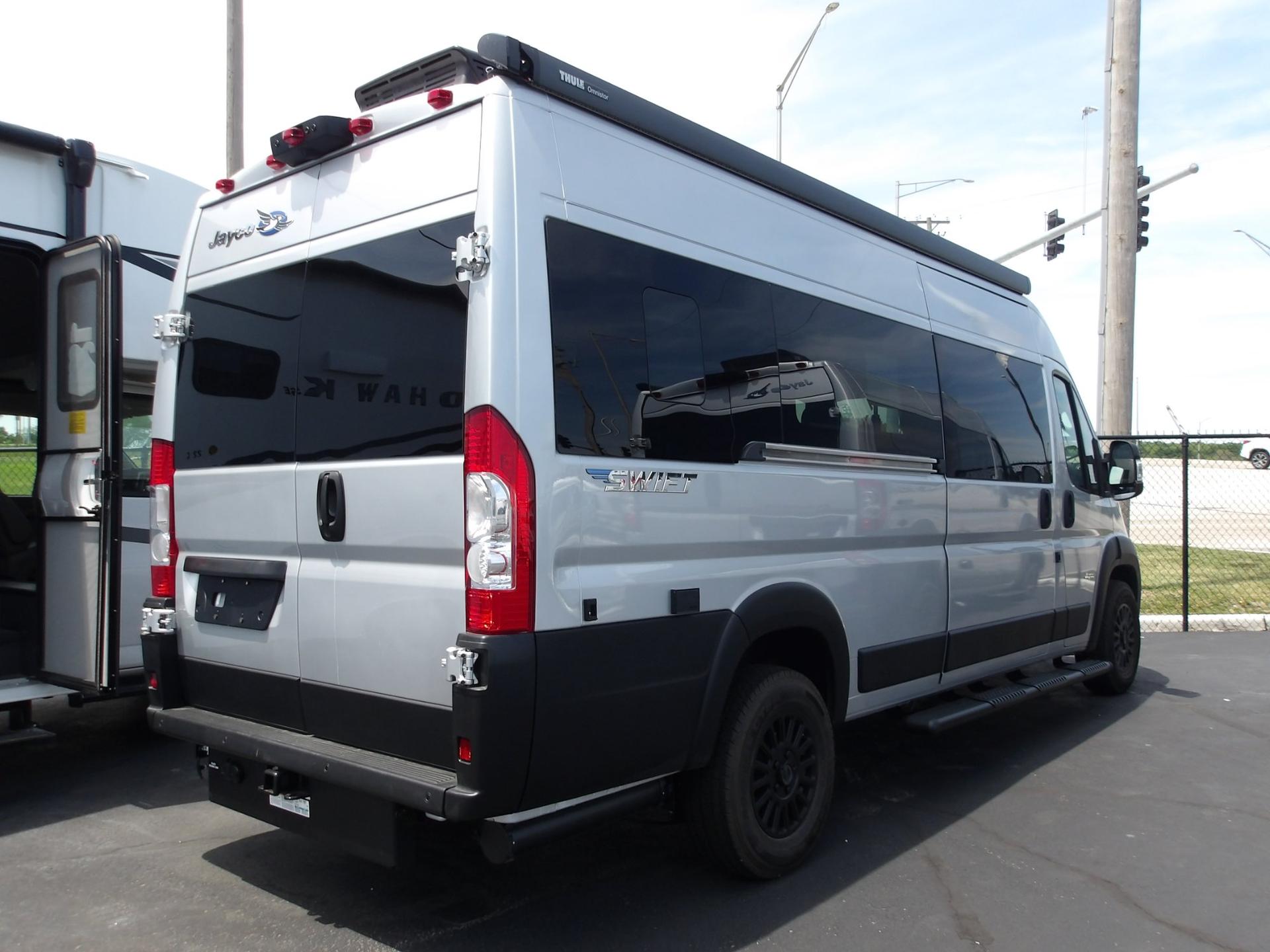 2027 Jayco 2027 Jayco Swift - thumbnail 4