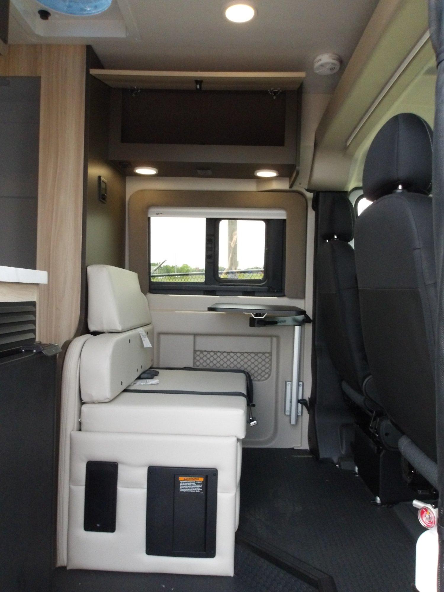 2027 Jayco 2027 Jayco Swift - thumbnail 9