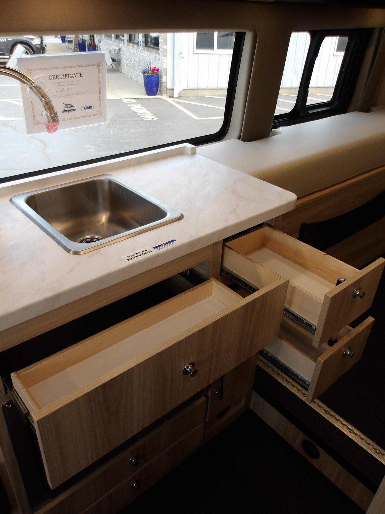 2027 Jayco 2027 Jayco Swift - thumbnail 15