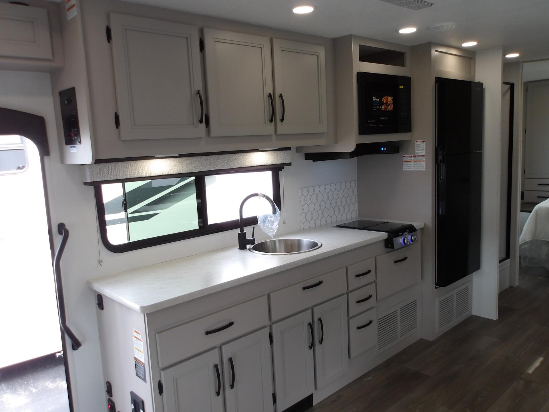 2027 Jayco 2027 Jayco Redhawk SE - thumbnail 17
