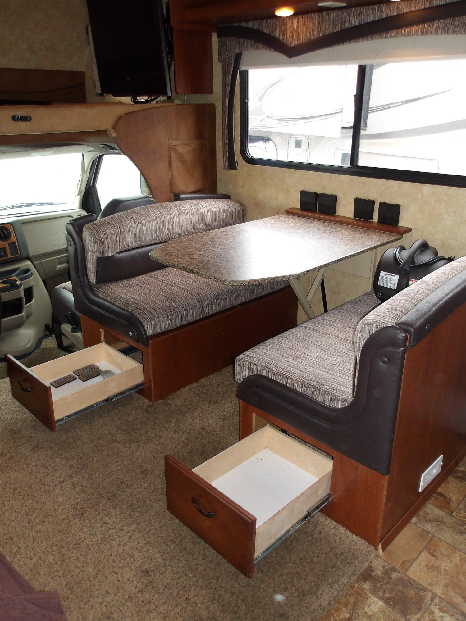 2011 Jayco 2011 Jayco Greyhawk - thumbnail 11