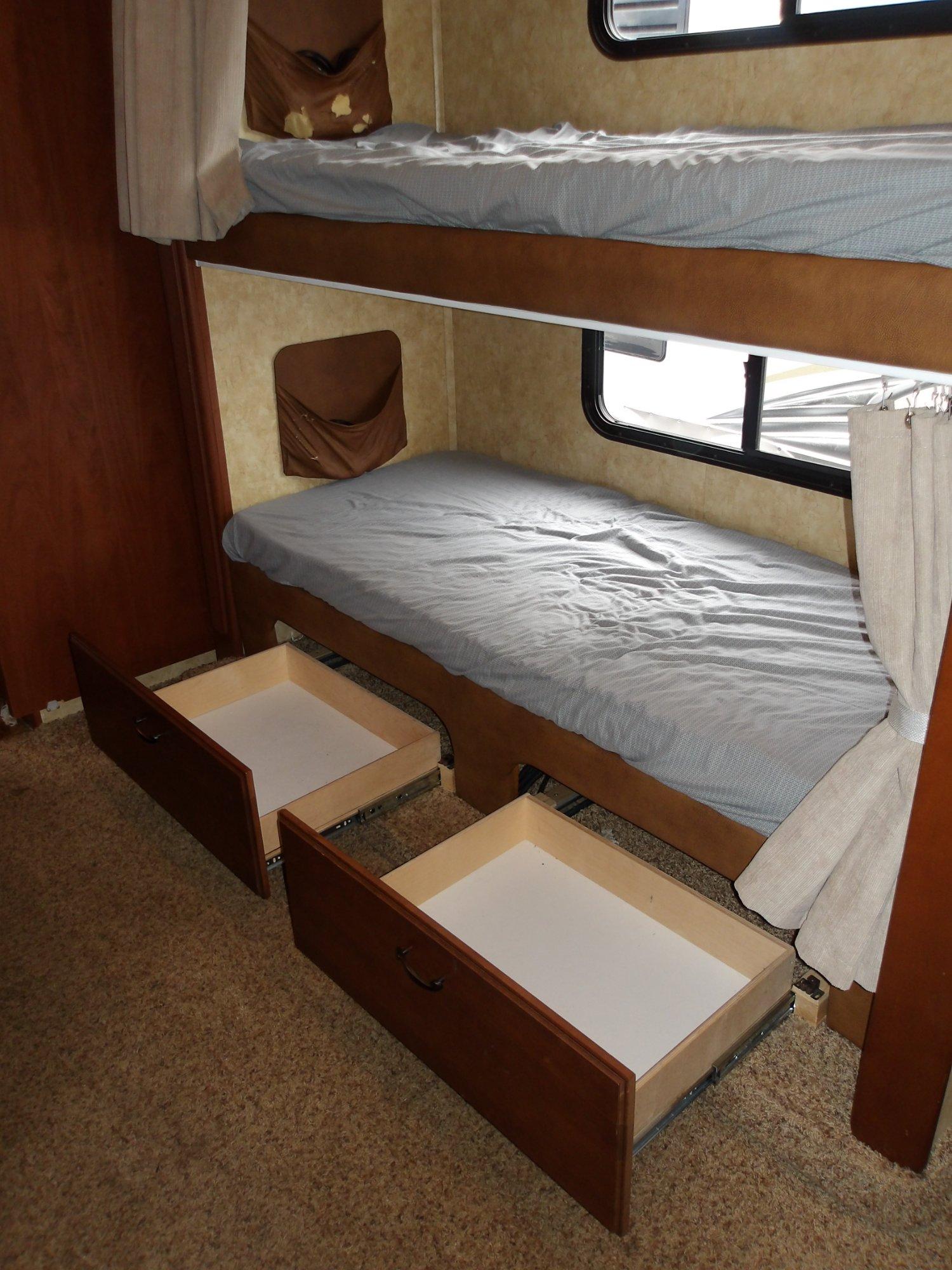 2011 Jayco 2011 Jayco Greyhawk - thumbnail 23