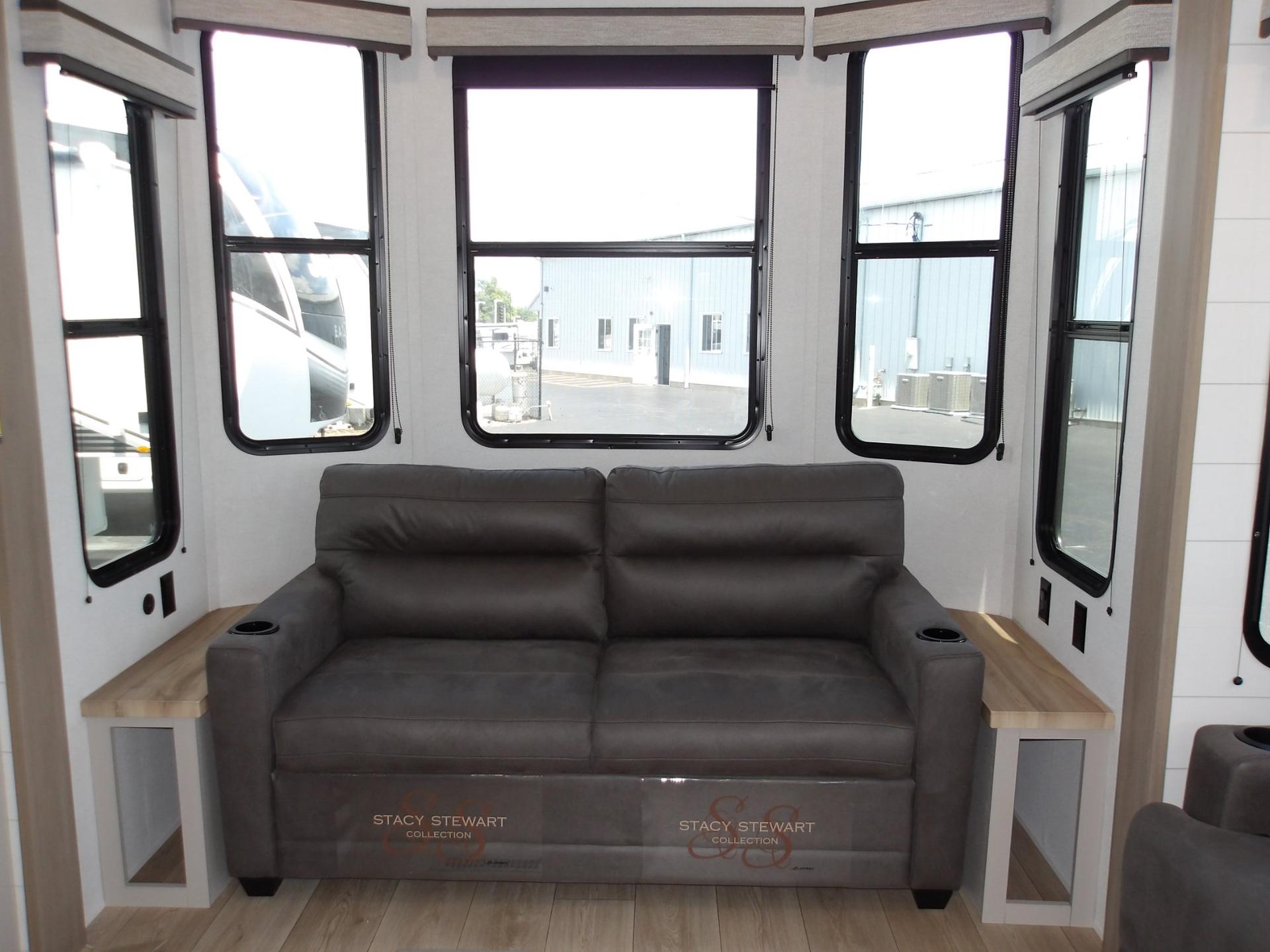2027 Jayco 2027 Jayco Jay Flight Bungalow - thumbnail 23