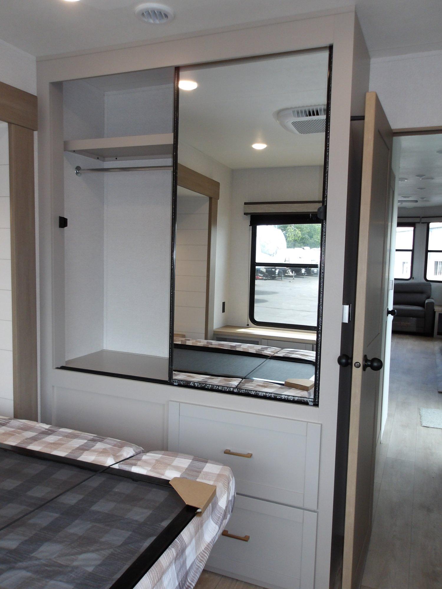 2027 Jayco 2027 Jayco Jay Flight Bungalow - thumbnail 49