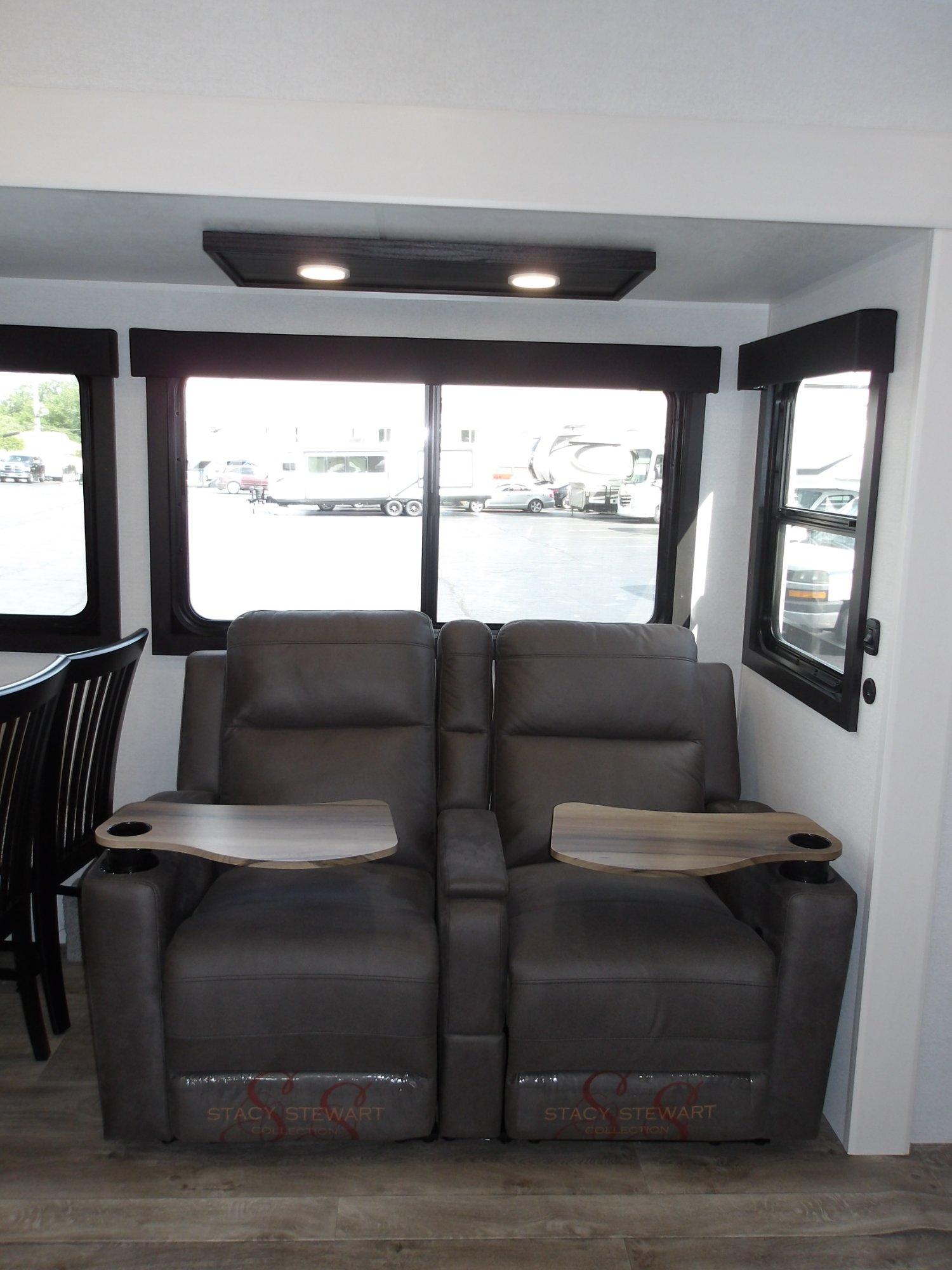 2027 Jayco 2027 Jayco Eagle - thumbnail 19