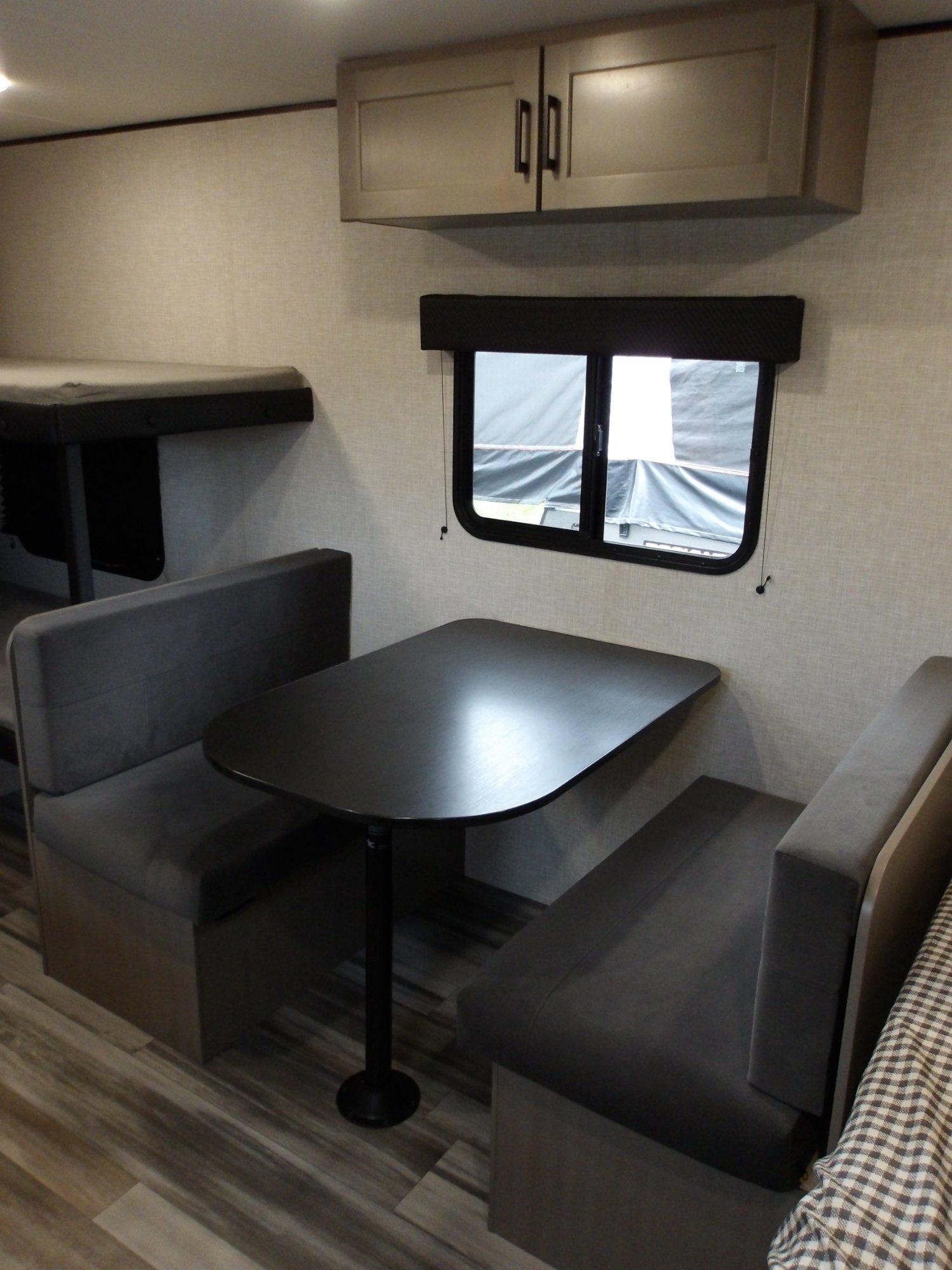 2025 Jayco 2025 Jayco Jay Feather - thumbnail 9
