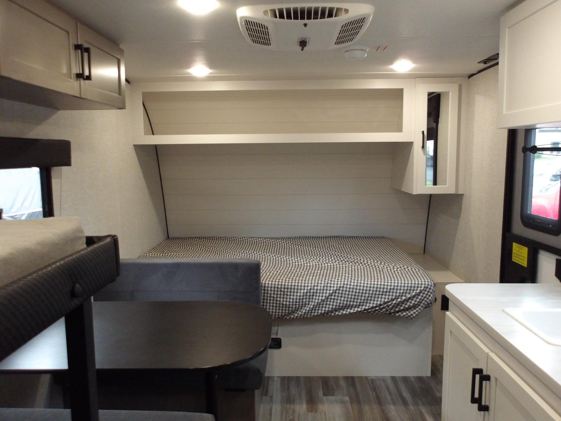 2025 Jayco 2025 Jayco Jay Feather - thumbnail 19