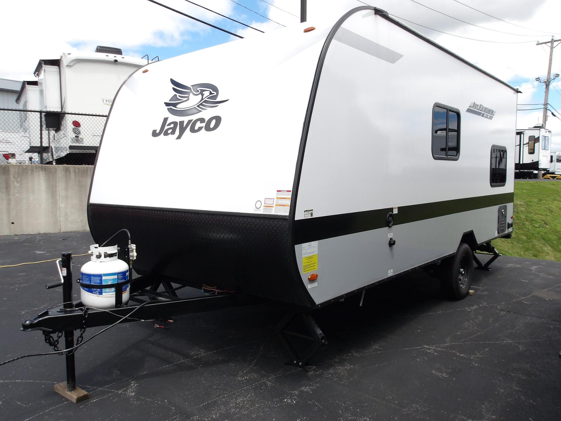 2025 Jayco 2025 Jayco Jay Feather - thumbnail 6