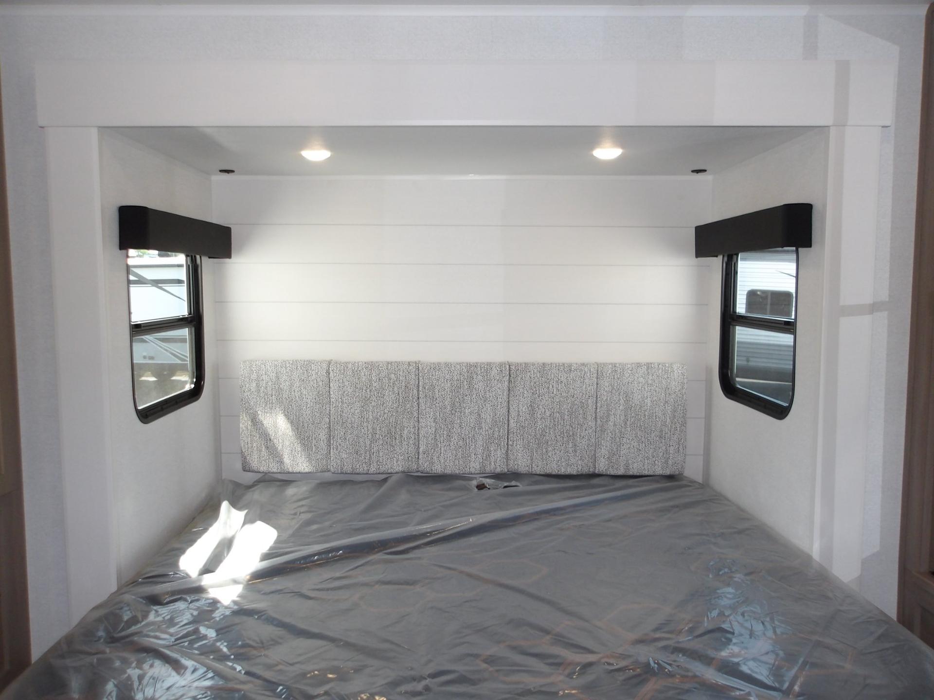 2027 Jayco 2027 Jayco Eagle - thumbnail 49