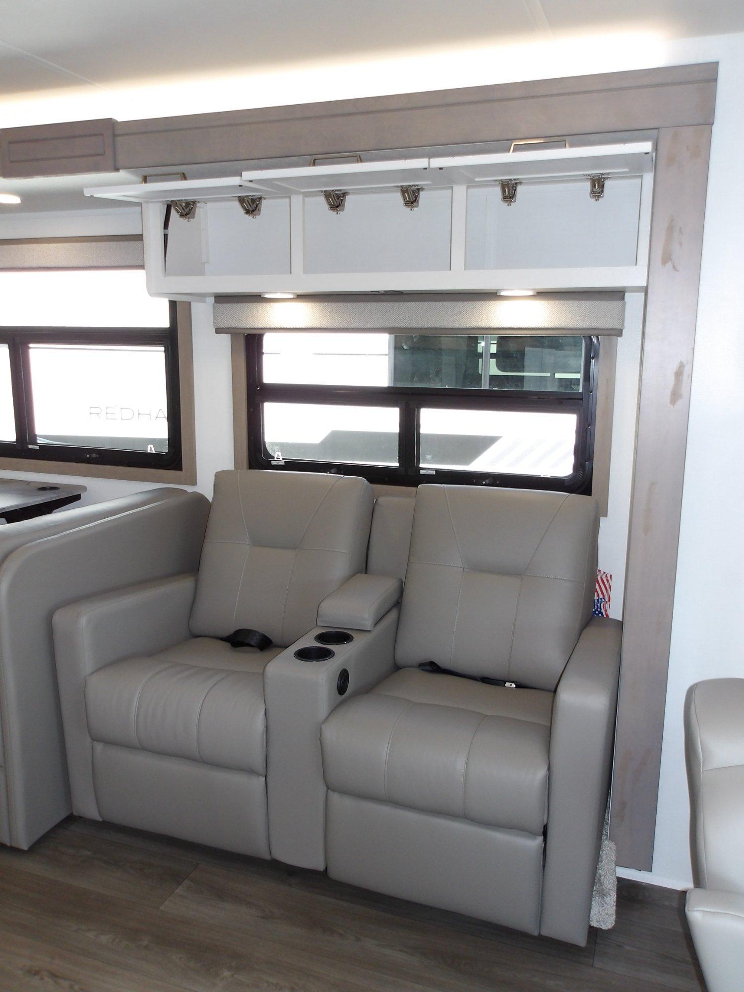 2027 Jayco 2027 Jayco Greyhawk - thumbnail 19