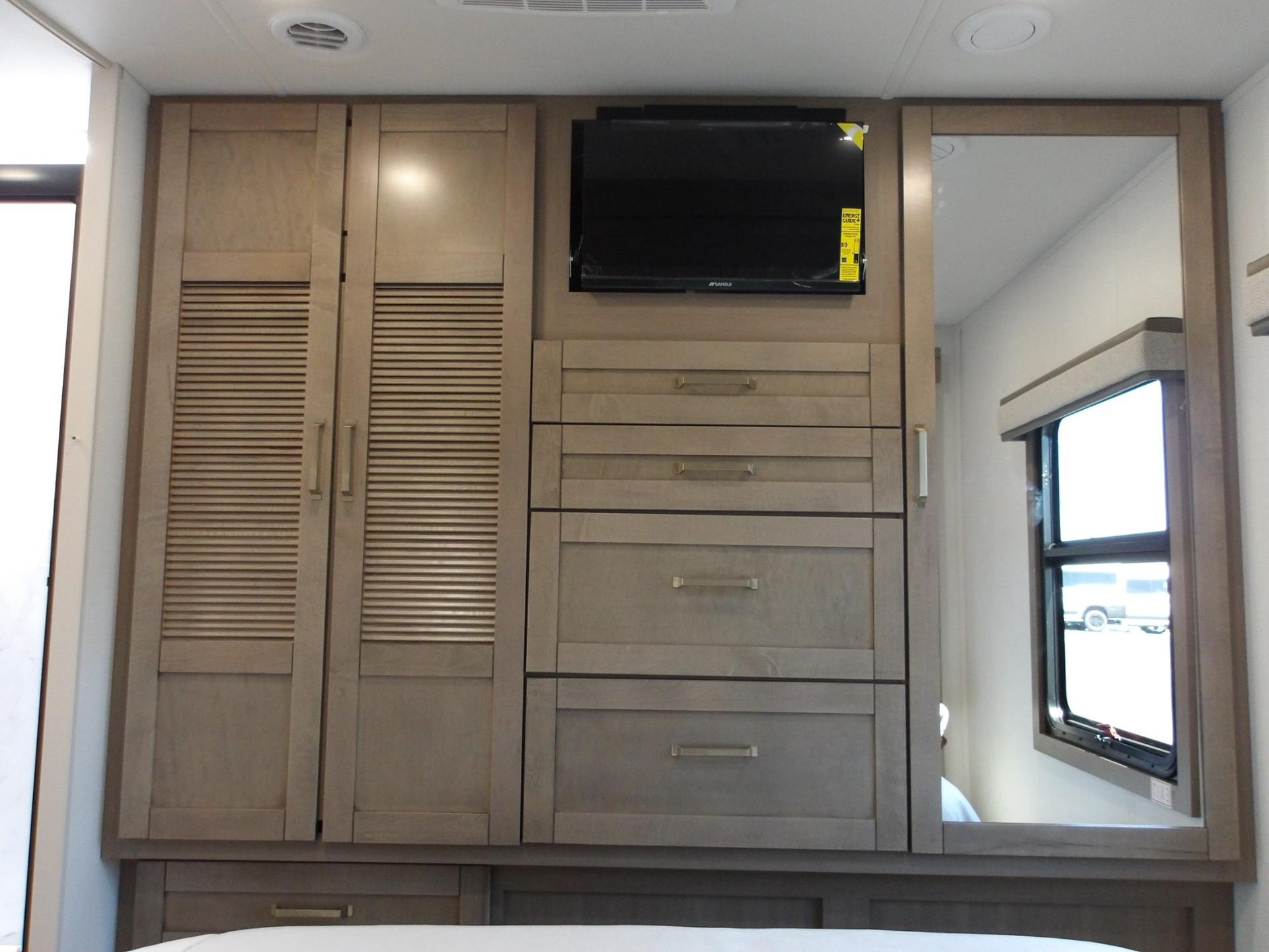 2027 Jayco 2027 Jayco Greyhawk - thumbnail 40
