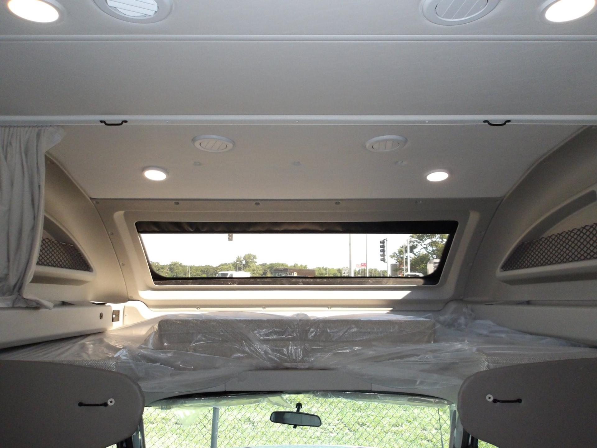 2027 Jayco 2027 Jayco Greyhawk - thumbnail 47