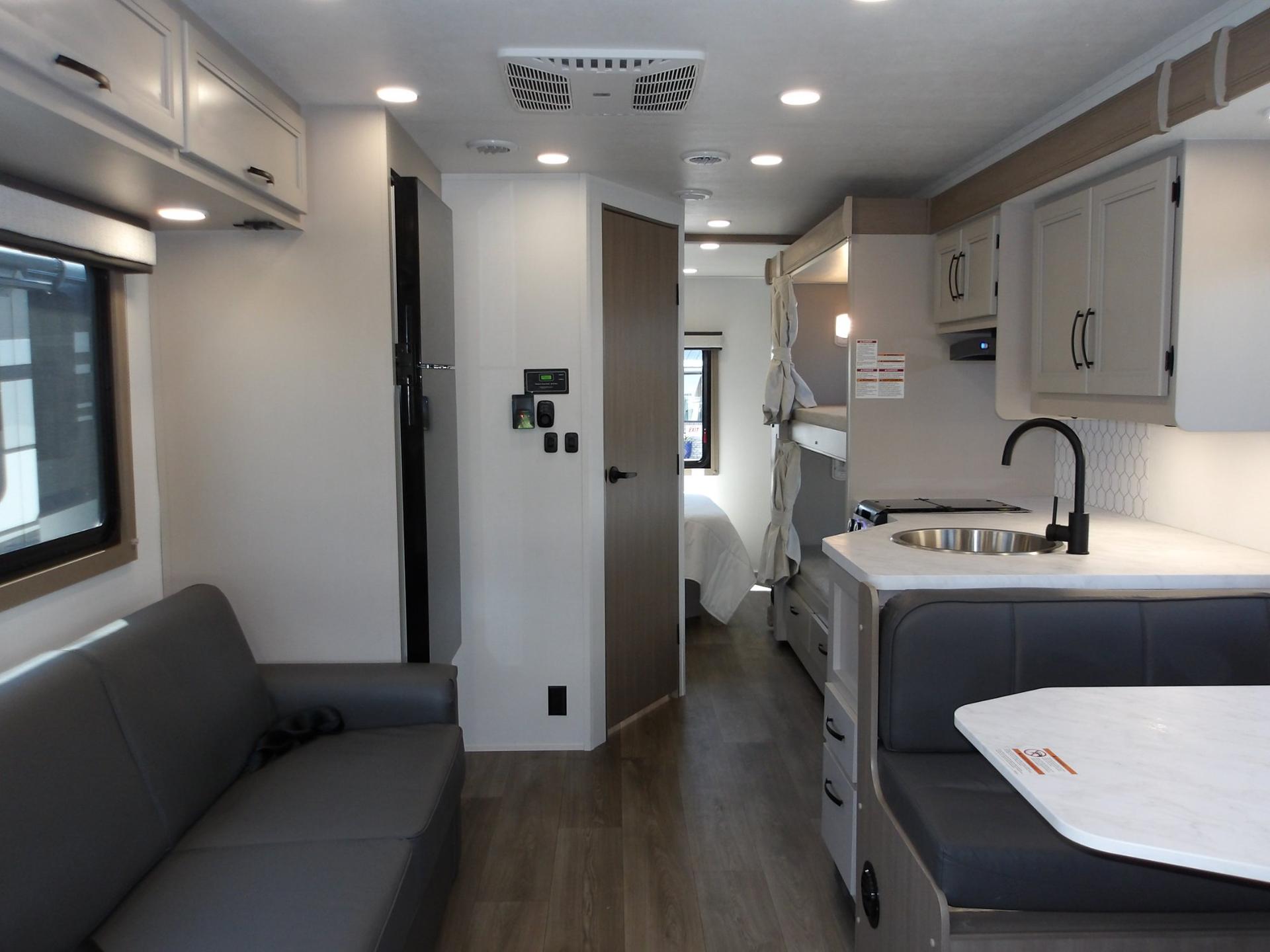 2027 Jayco 2027 Jayco Redhawk SE - thumbnail 14