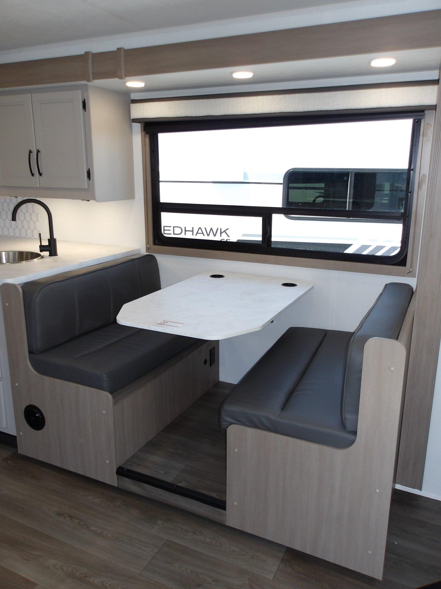 2027 Jayco 2027 Jayco Redhawk SE - thumbnail 18