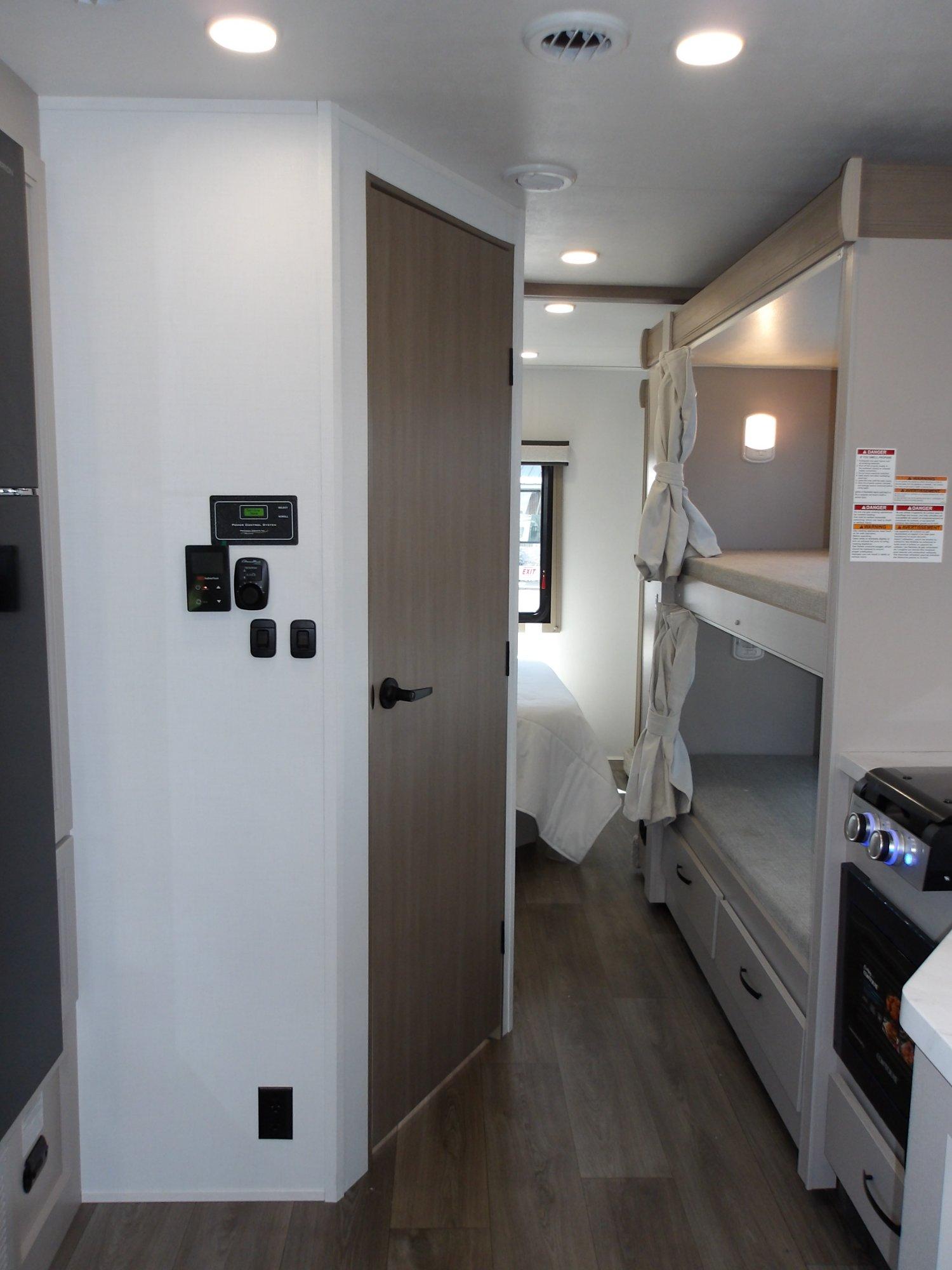 2027 Jayco 2027 Jayco Redhawk SE - thumbnail 26