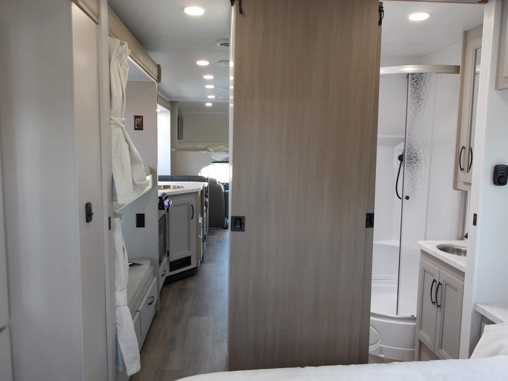 2027 Jayco 2027 Jayco Redhawk SE - thumbnail 41